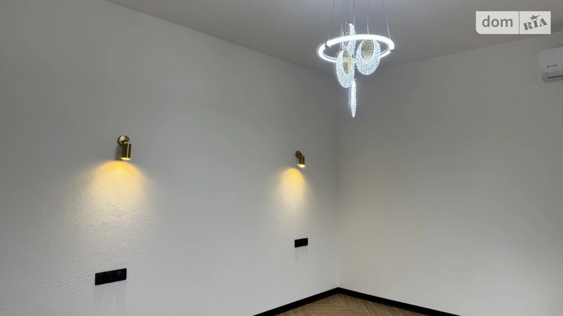 Продается одноэтажный дом 100 кв. м с садом, цена: 180000 $ - фото 3