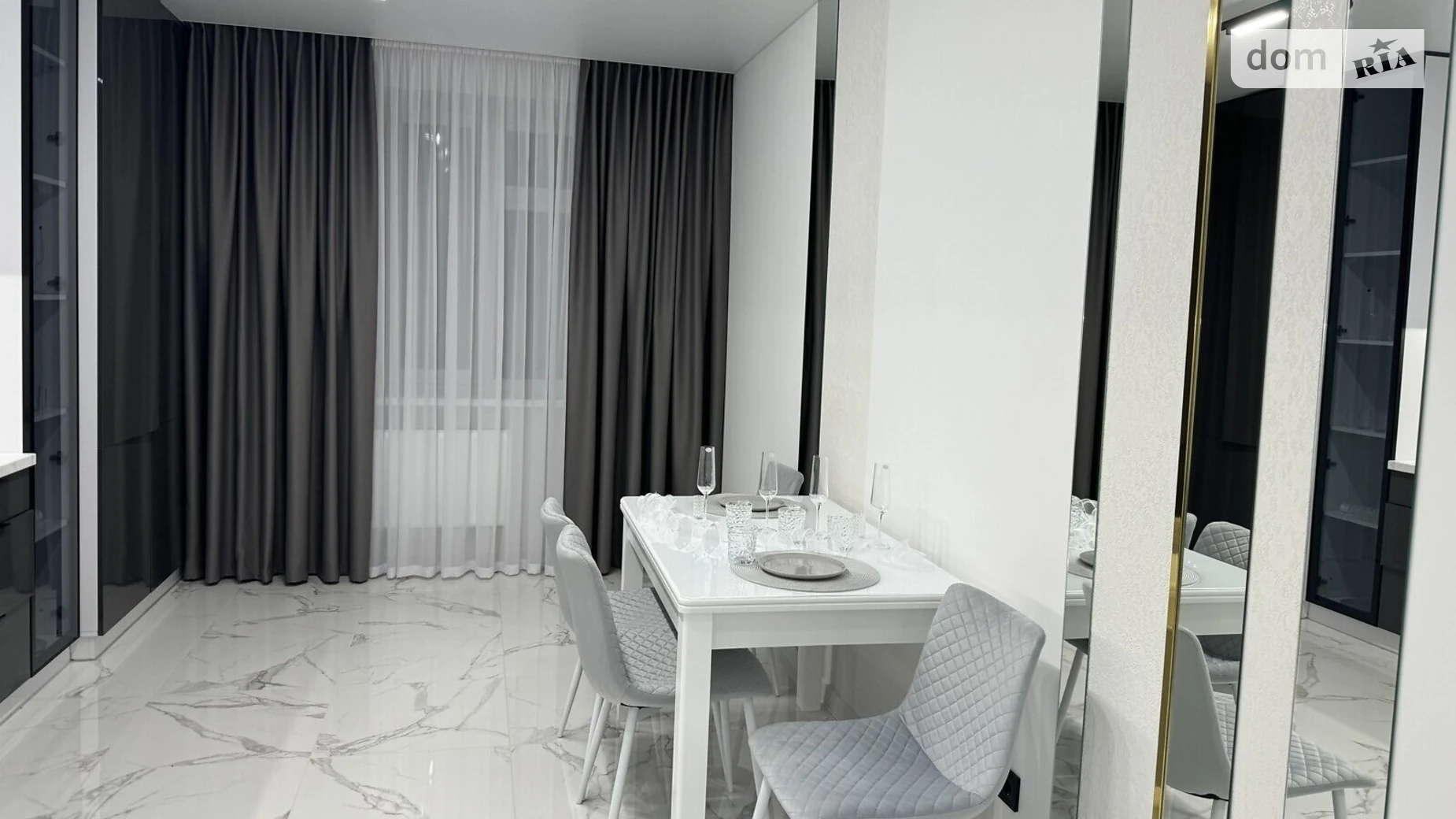 Продается 2-комнатная квартира 67.8 кв. м в Хмельницком, ул. Кармелюка, 3В - фото 2