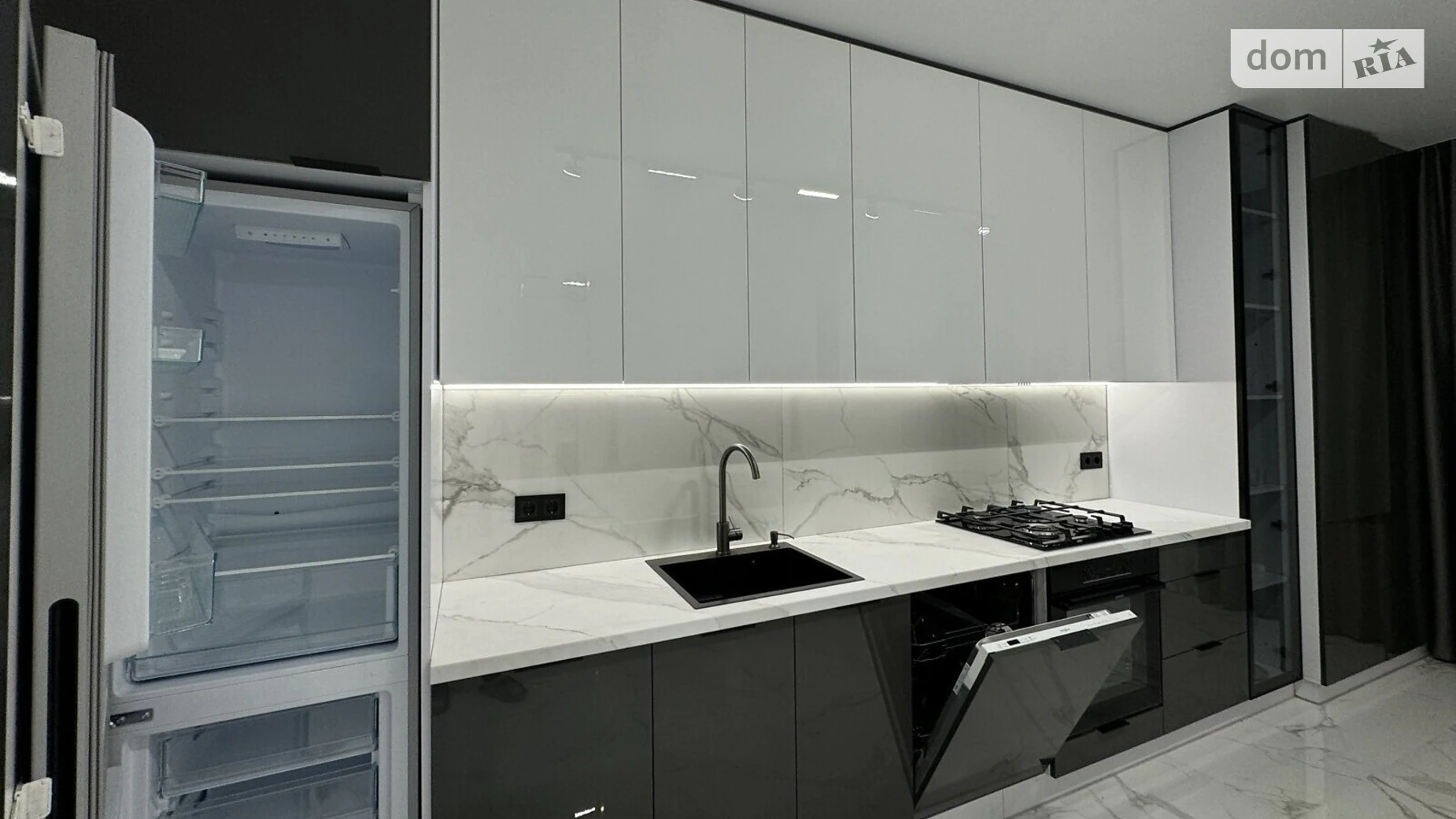 Продается 2-комнатная квартира 67.8 кв. м в Хмельницком, ул. Кармелюка, 3В - фото 5