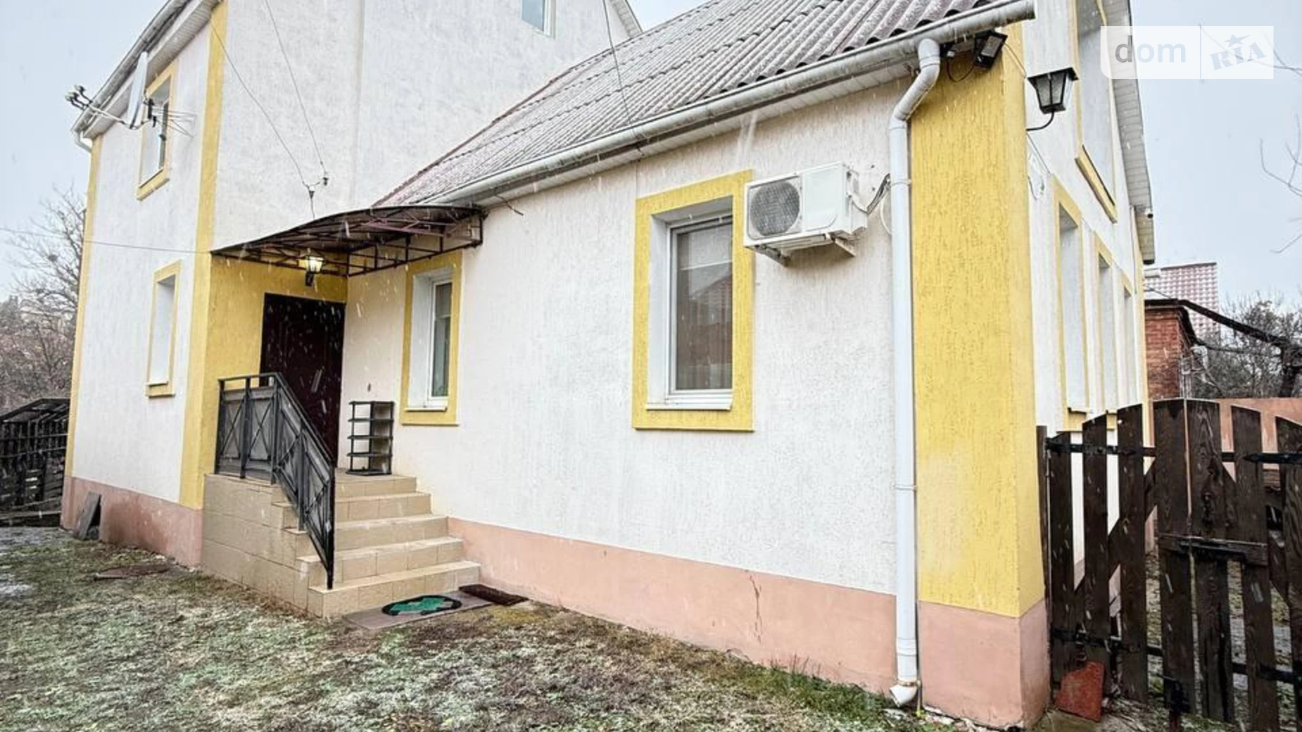 Продается дом на 2 этажа 207.3 кв. м с гаражом, цена: 95000 $ - фото 2