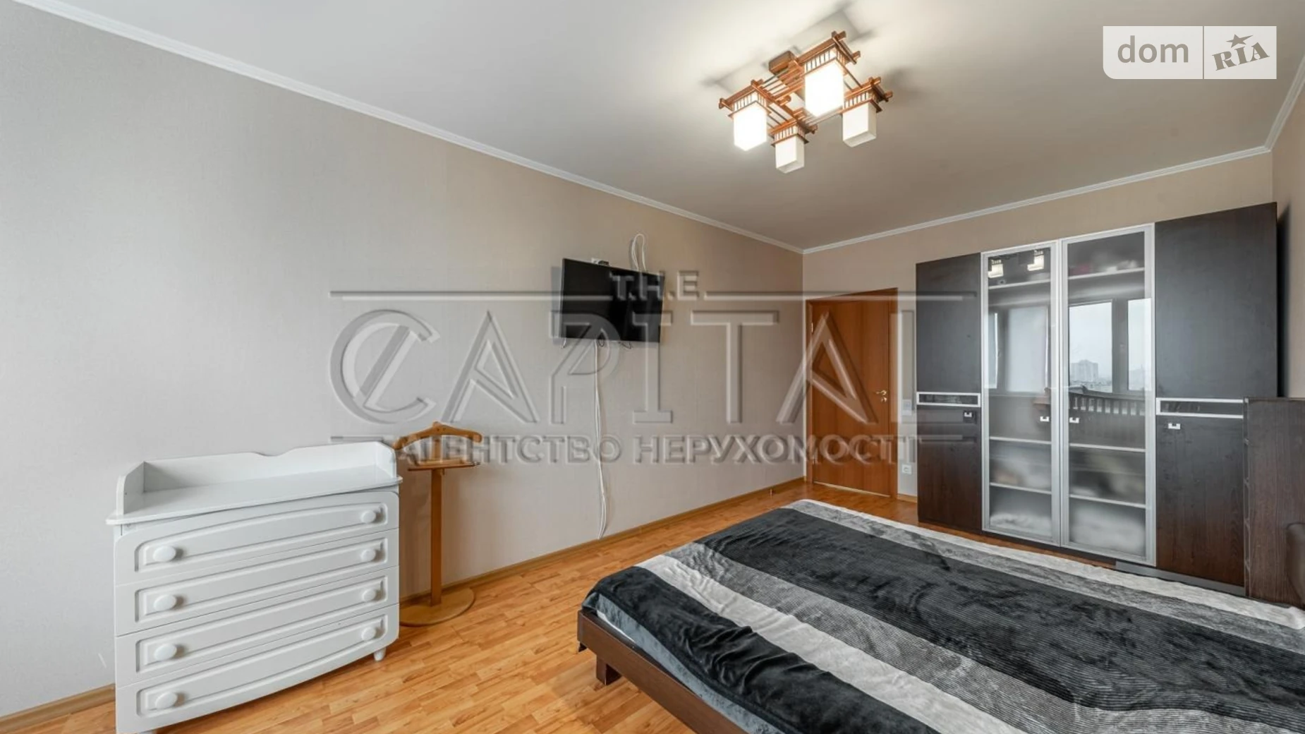 Продается 2-комнатная квартира 82 кв. м в Киеве, ул. Верховинная, 35 - фото 2