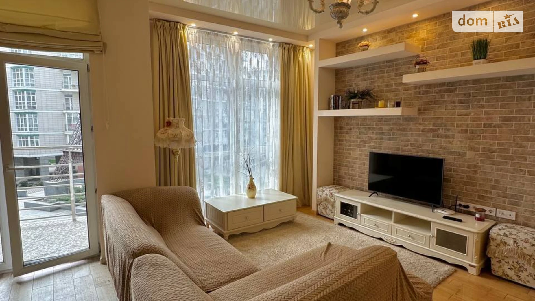 ул. Академика Филатова, 2/1 Саперное Поле Киев ЖК Французский квартал Дворец Украина - фото 5