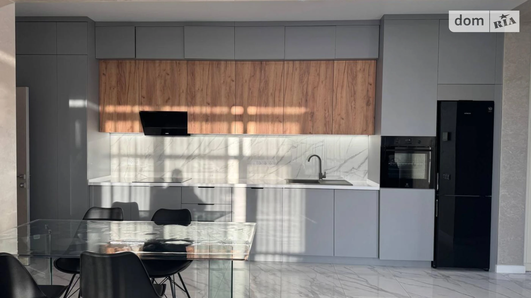 Продается одноэтажный дом 110 кв. м с беседкой, цена: 220000 $ - фото 2