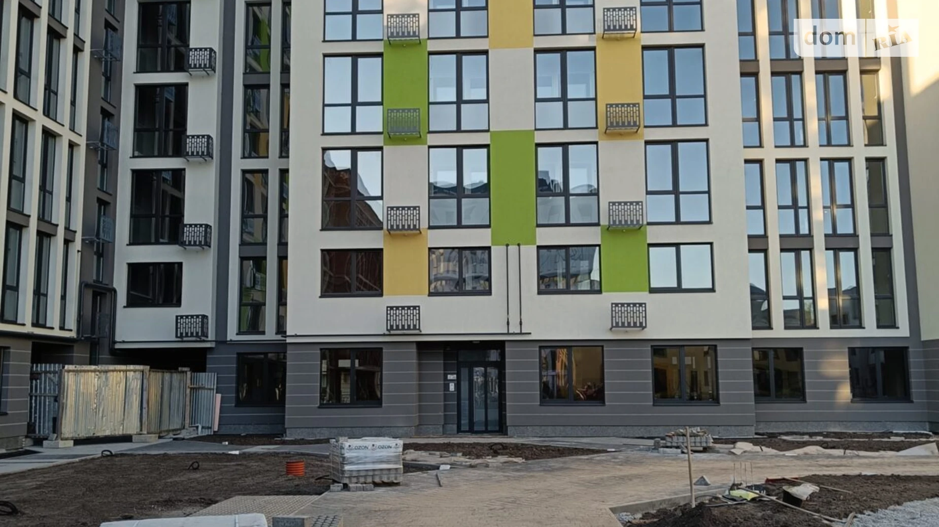 Продается 3-комнатная квартира 107.82 кв. м в Львове, ул. Венгерская, 12 - фото 2