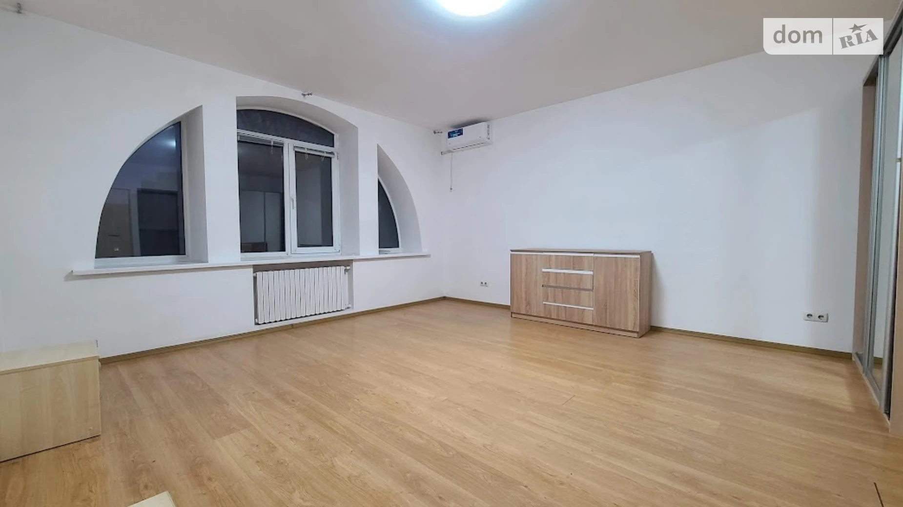 Сдается в аренду офис 96.4 кв. м в бизнес-центре, цена: 30000 грн - фото 2