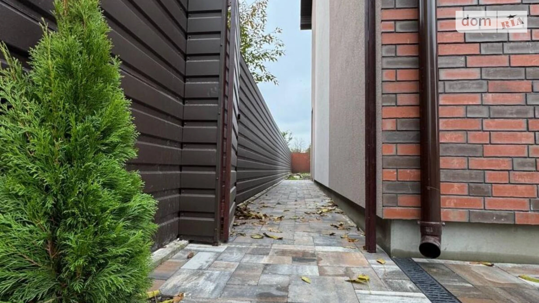 Продается дом на 2 этажа 128 кв. м с бассейном, цена: 112000 $ - фото 3