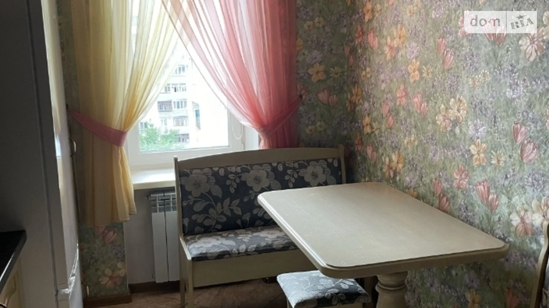 3-комнатная квартира 64 кв. м в Луцке, ул. Липинского - фото 3