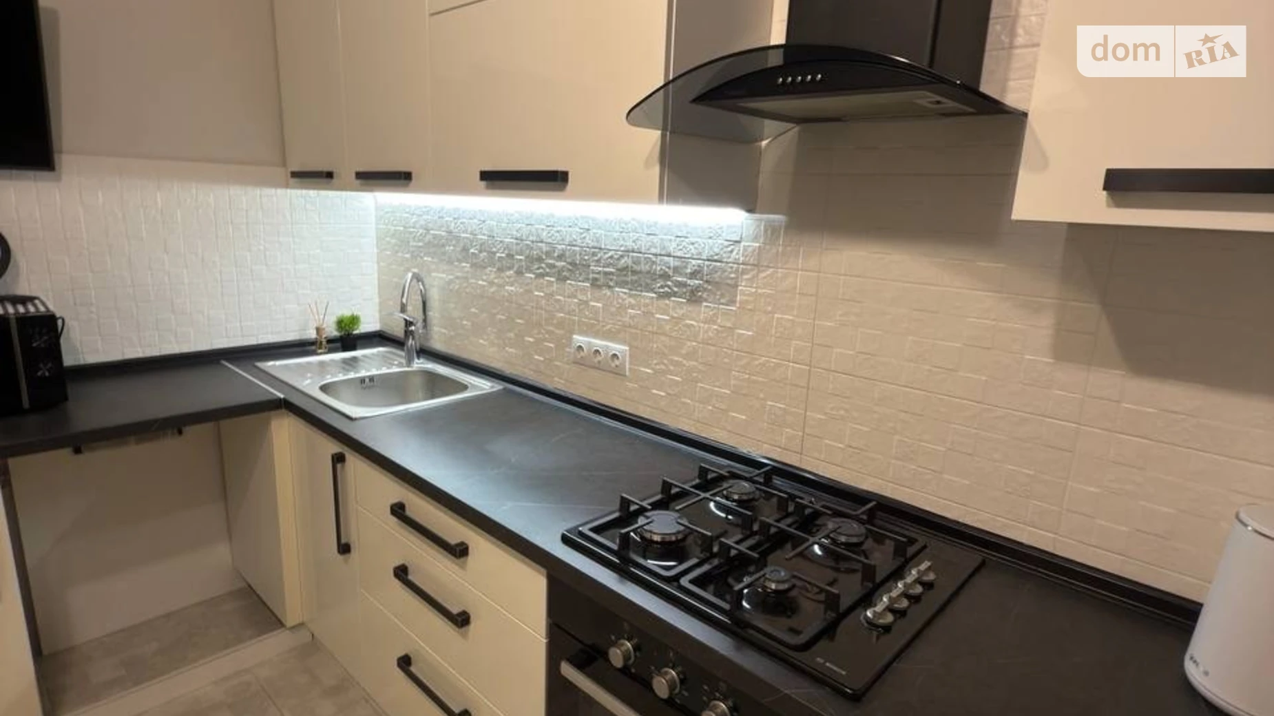 Сдается в аренду 1-комнатная квартира 41 кв. м в Николаеве, ул. Мостостроителей, 18 - фото 4