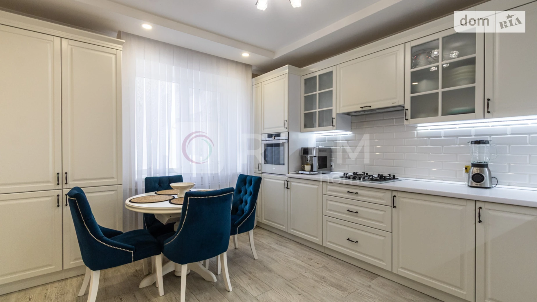 Сдается в аренду 3-комнатная квартира 87 кв. м в Ивано-Франковске, ул. Довженко А., 31 - фото 4