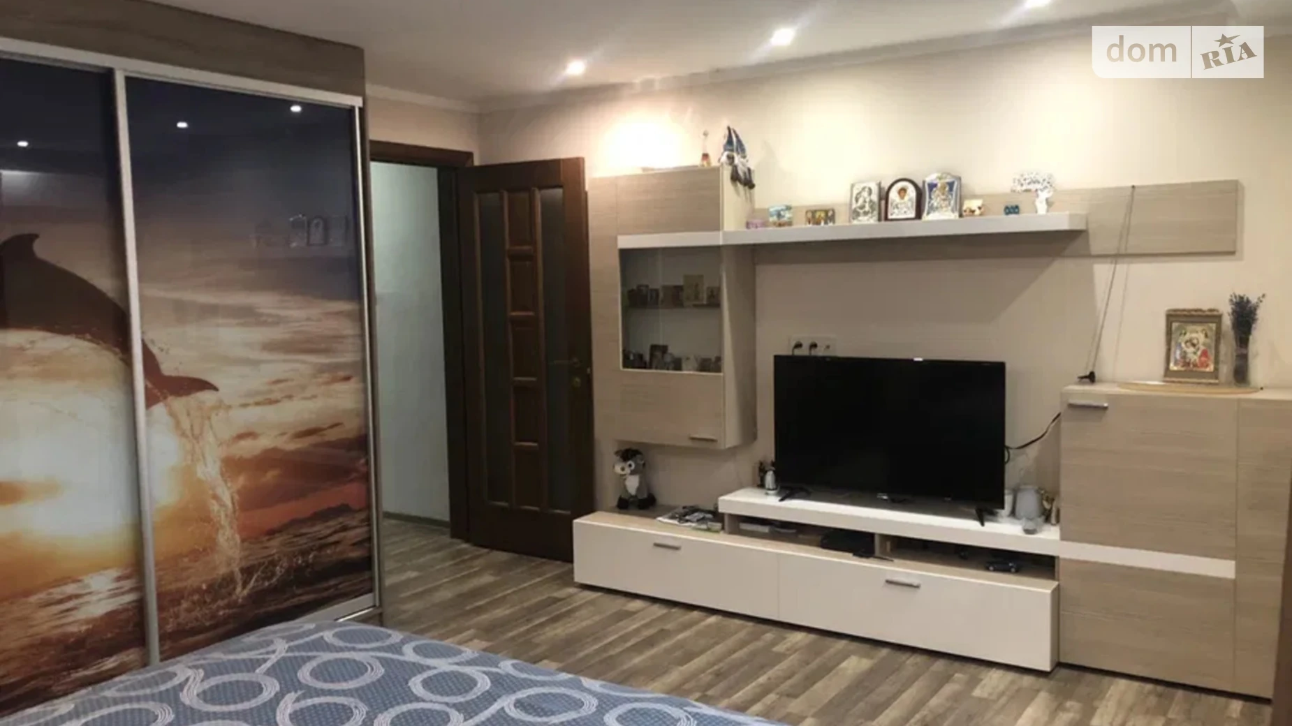 Продается дом на 2 этажа 120 кв. м с бассейном, цена: 177700 $ - фото 2