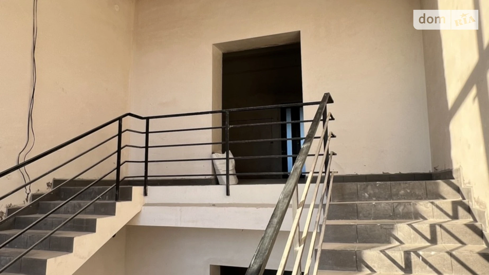 Продається приміщення вільного призначення 140.3 кв. м в 4-поверховій будівлі, цена: 25000 $ - фото 2