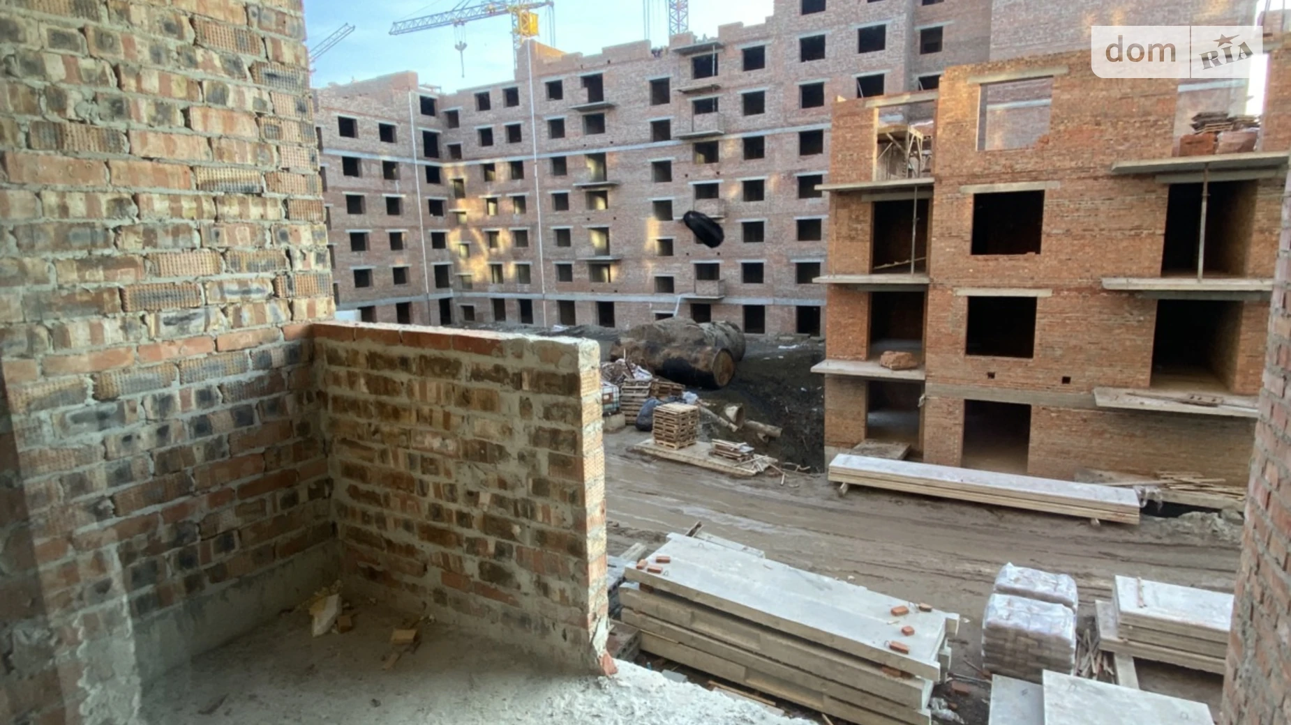 Продается 2-комнатная квартира 62.2 кв. м в Ивано-Франковске, цена: 54580 $ - фото 2