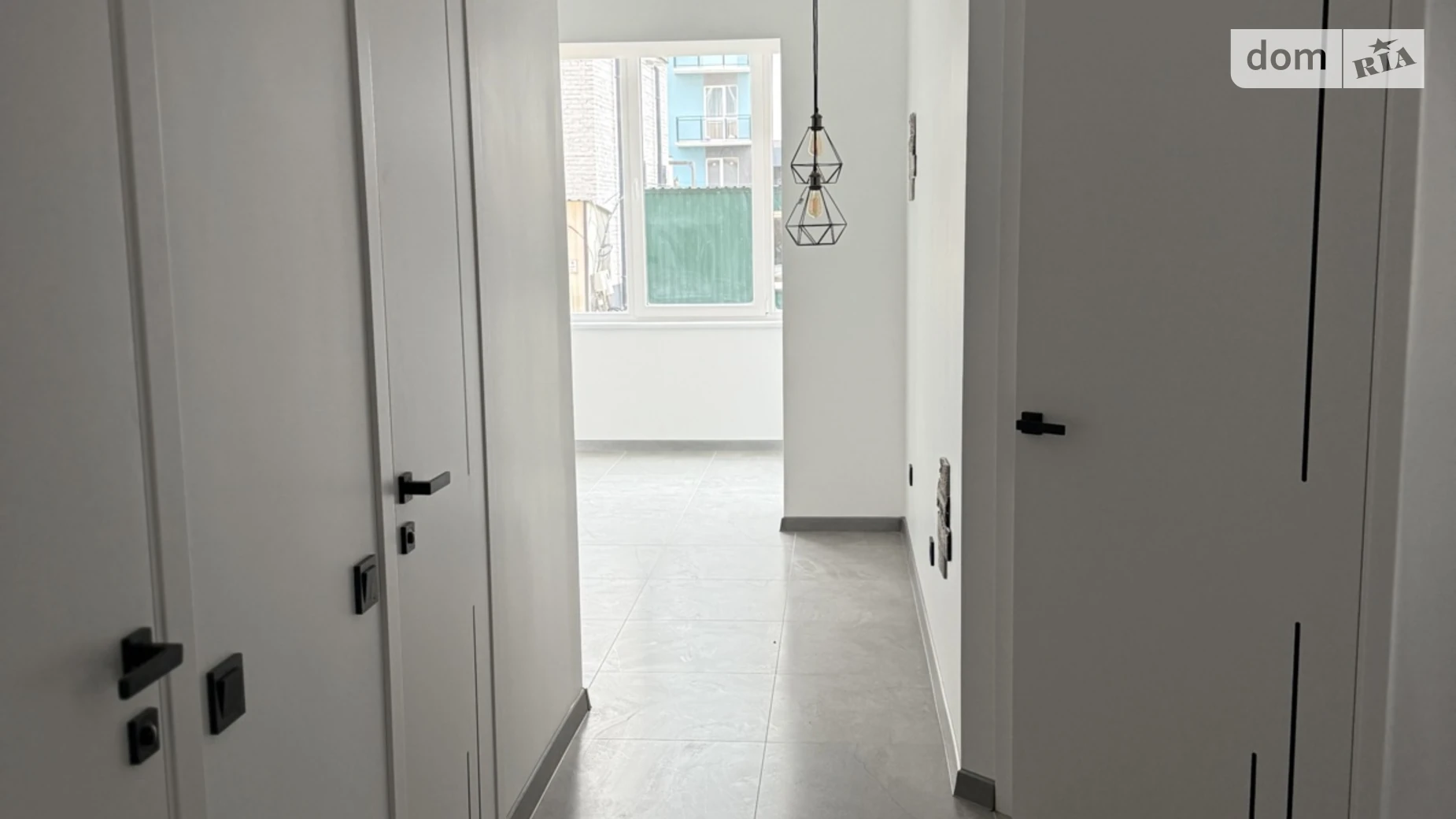 ул. Соборная, 285Е Авторынок Ровно ЖК Шоколад - фото 2