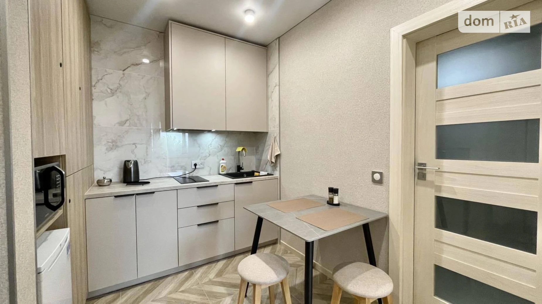 1-комнатная квартира 36 кв. м в Тернополе, ул. Коллонтая Гуго, 6 - фото 5