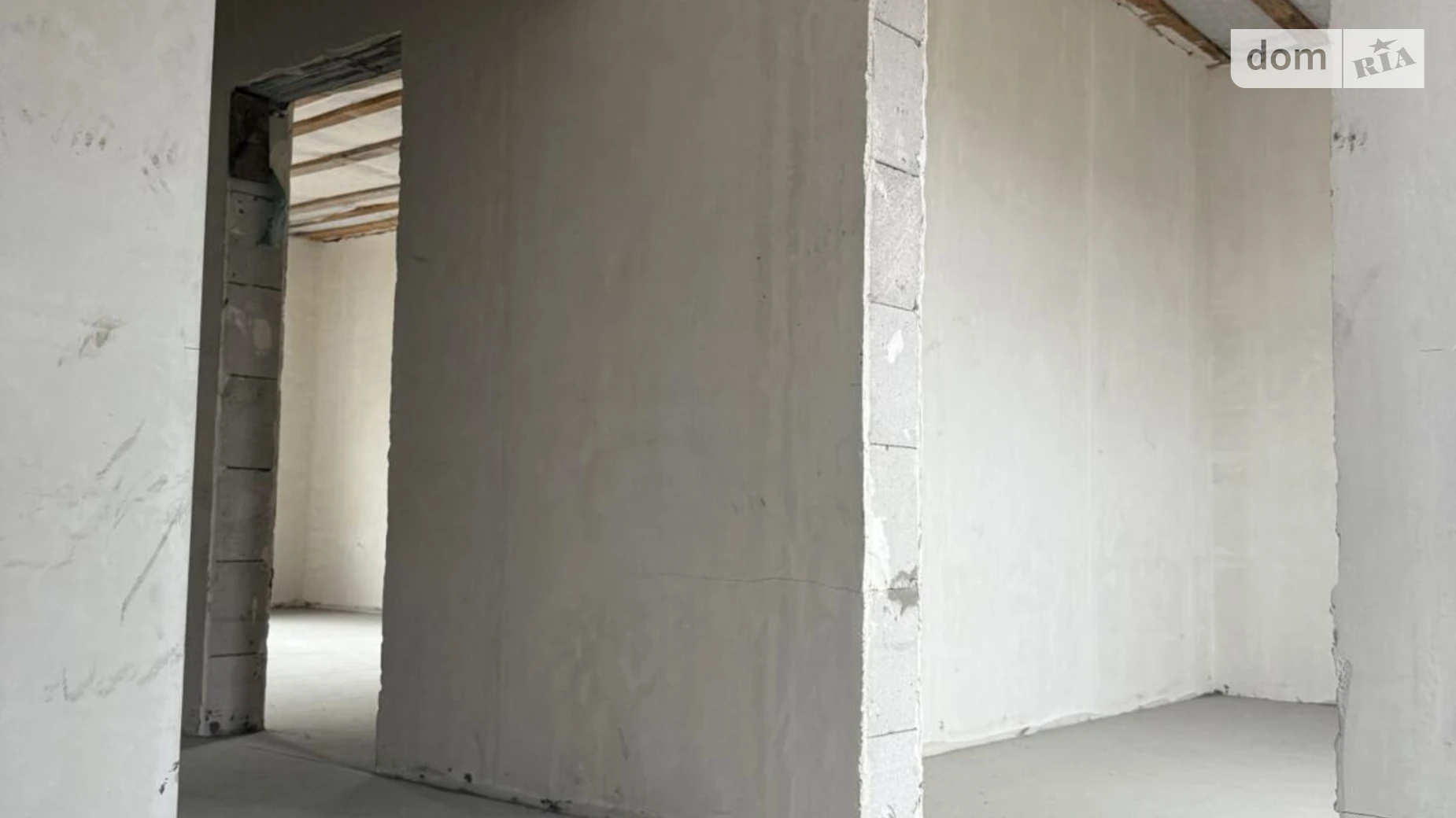 Продается дом на 2 этажа 129 кв. м с бассейном, цена: 110000 $ - фото 4