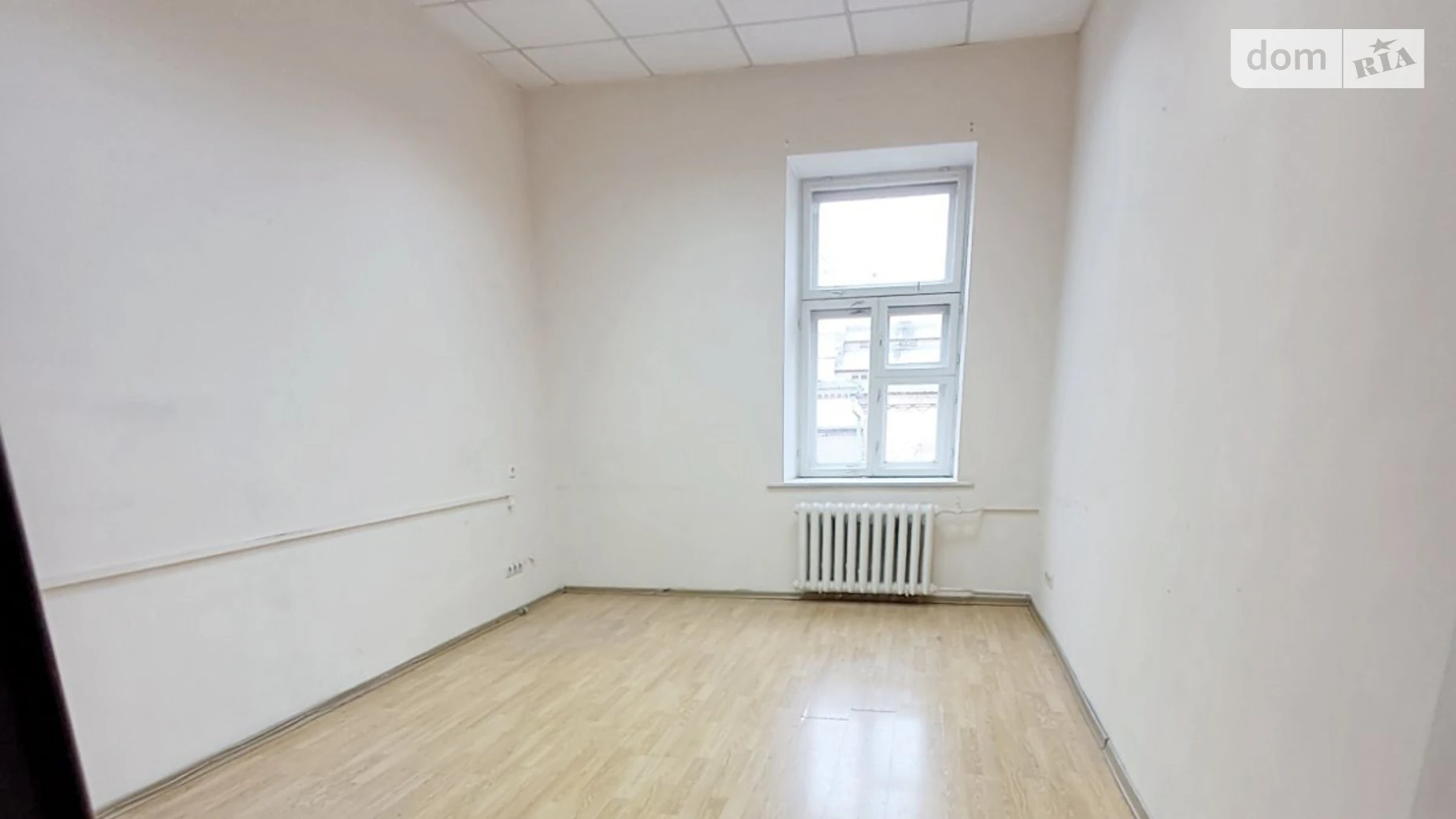 Сдается в аренду офис 19.9 кв. м в бизнес-центре, цена: 7040 грн - фото 4