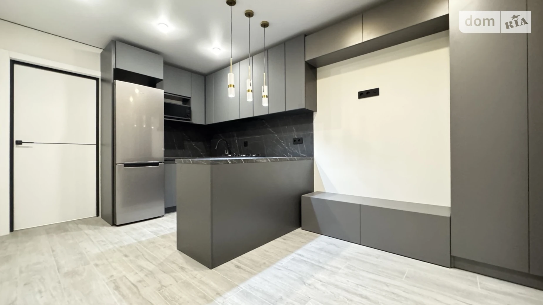 1-комнатная квартира 45 кв. м в Луцке, ул. Ровенская, 119 - фото 3