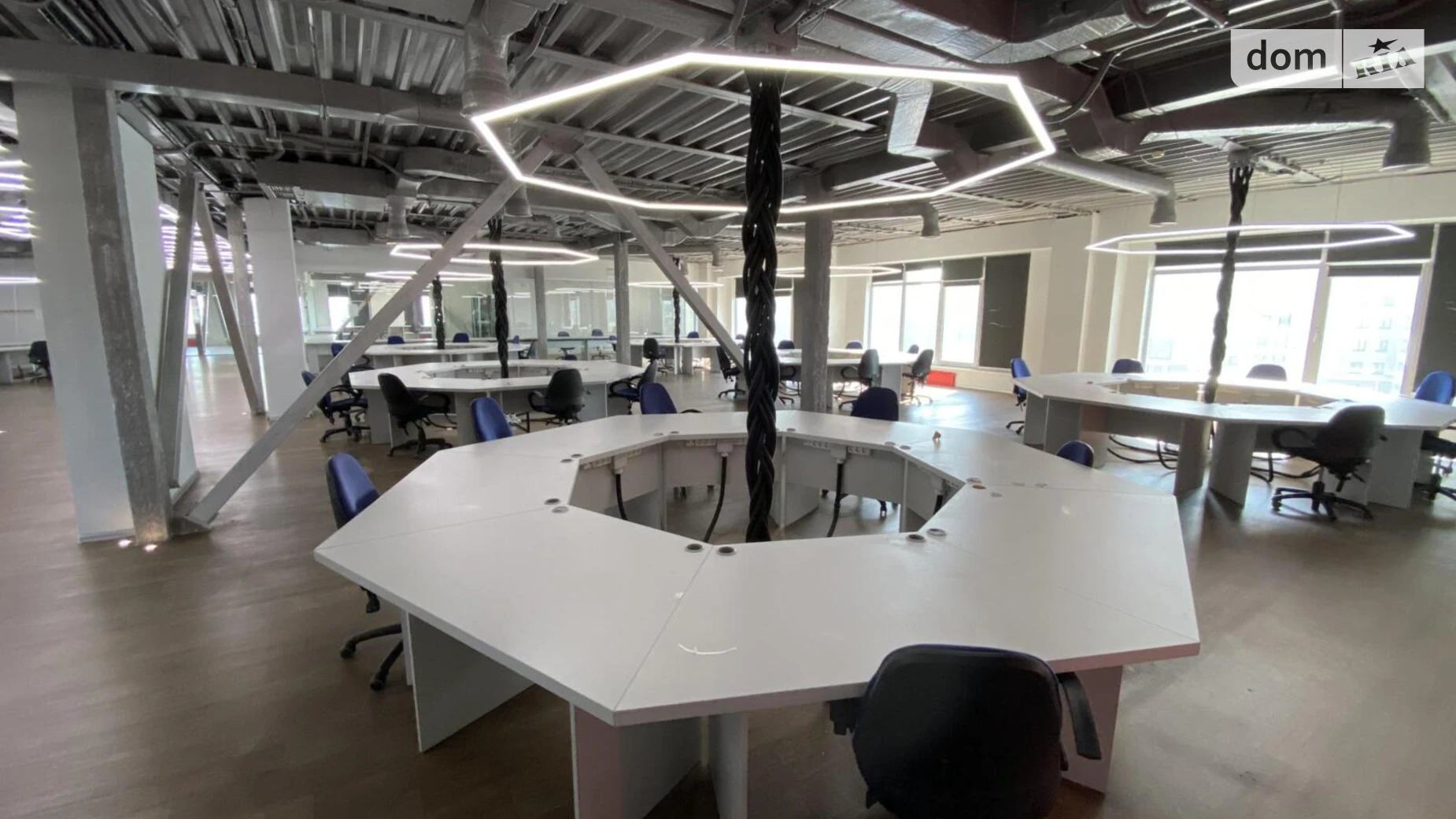 Сдается в аренду офис 780 кв. м в бизнес-центре, цена: 7400 $ - фото 4