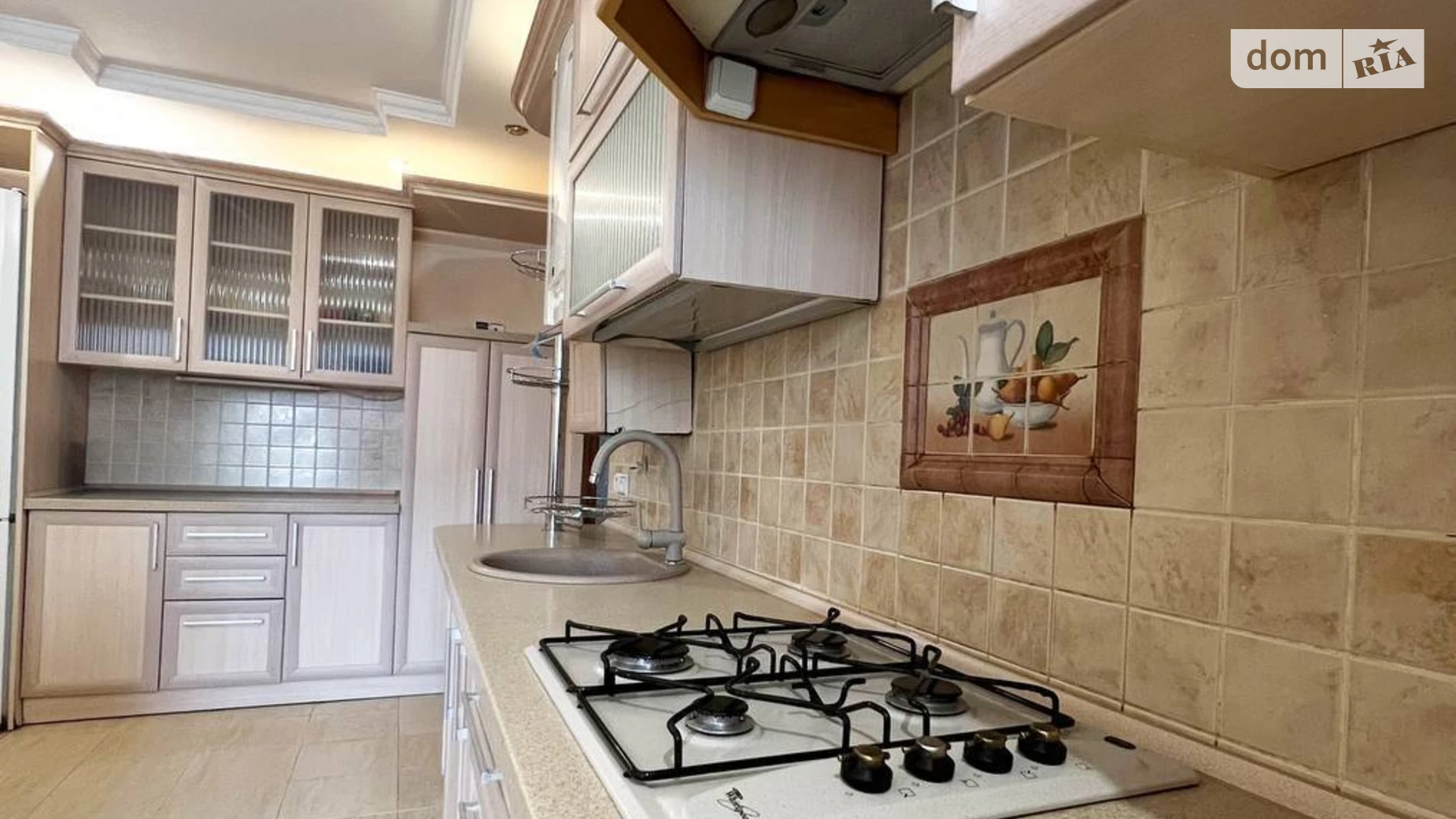 Продается 3-комнатная квартира 89.3 кв. м в Ровно, ул. Коперника, 40А - фото 2