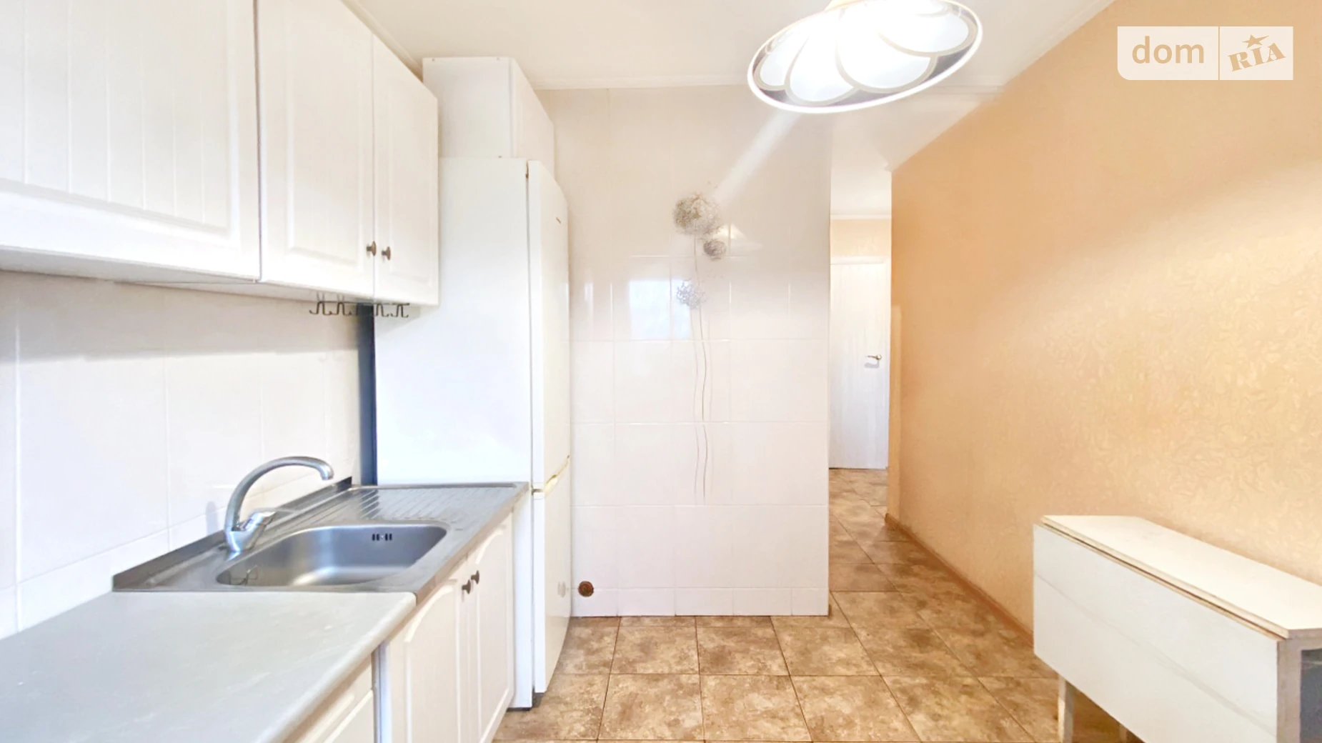 Продается 1-комнатная квартира 36 кв. м в Днепре, ул. Квартальная(Гладкова) - фото 2