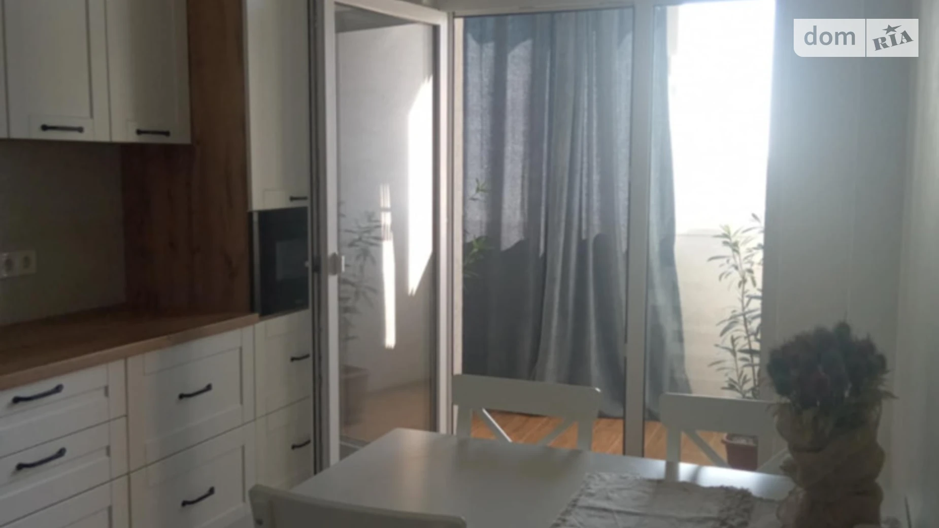 Продается 1-комнатная квартира 35.6 кв. м в Ужгороде, цена: 67000 $ - фото 2