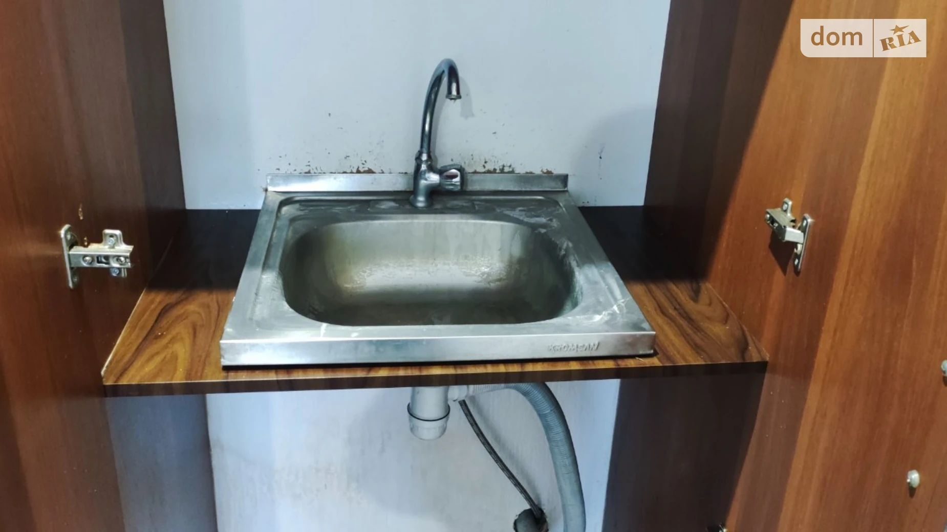 Сдается в аренду офис 10 кв. м в бизнес-центре, цена: 2000 грн - фото 2