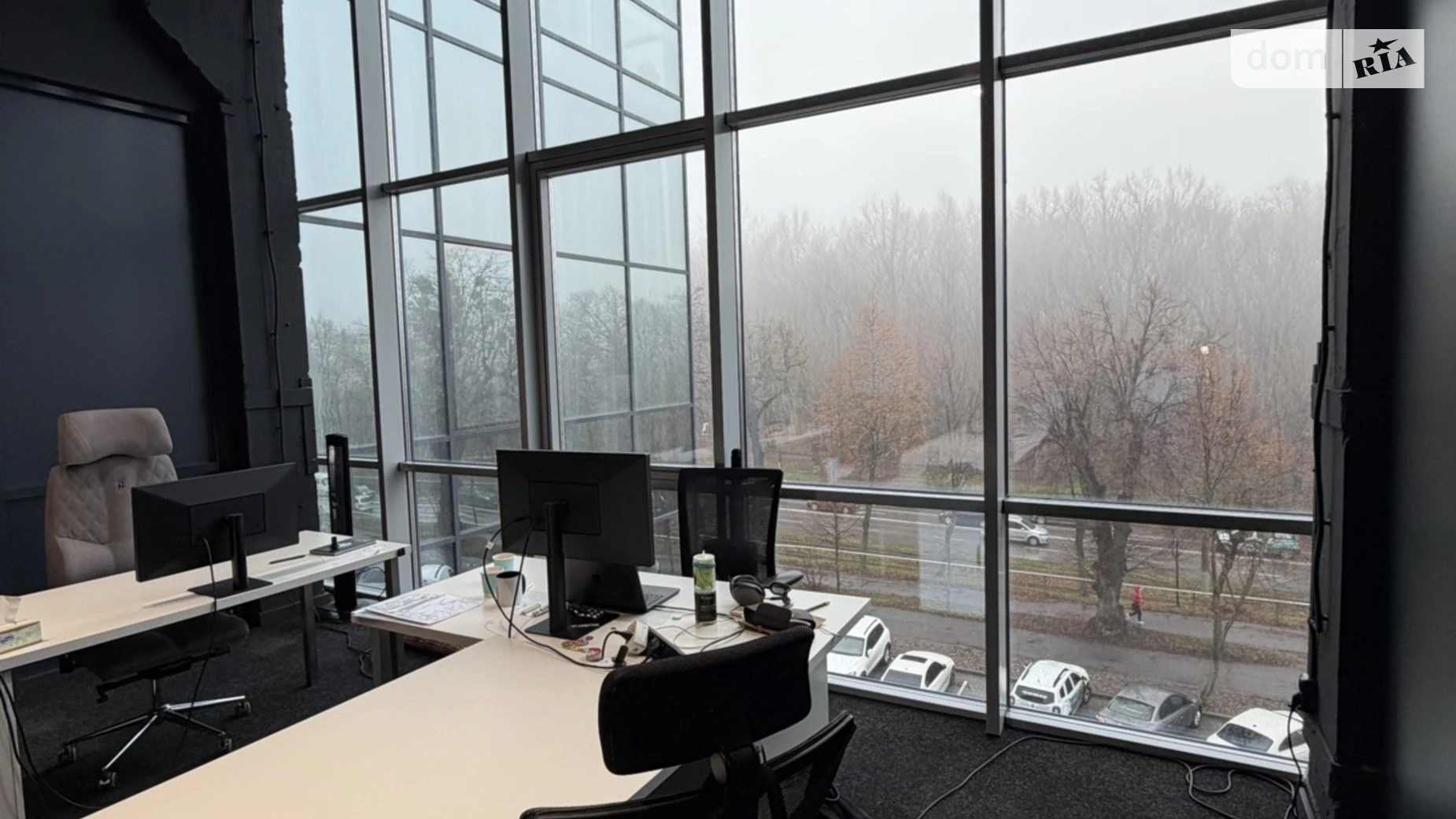 Сдается в аренду офис 50 кв. м в бизнес-центре, цена: 950 $ - фото 3