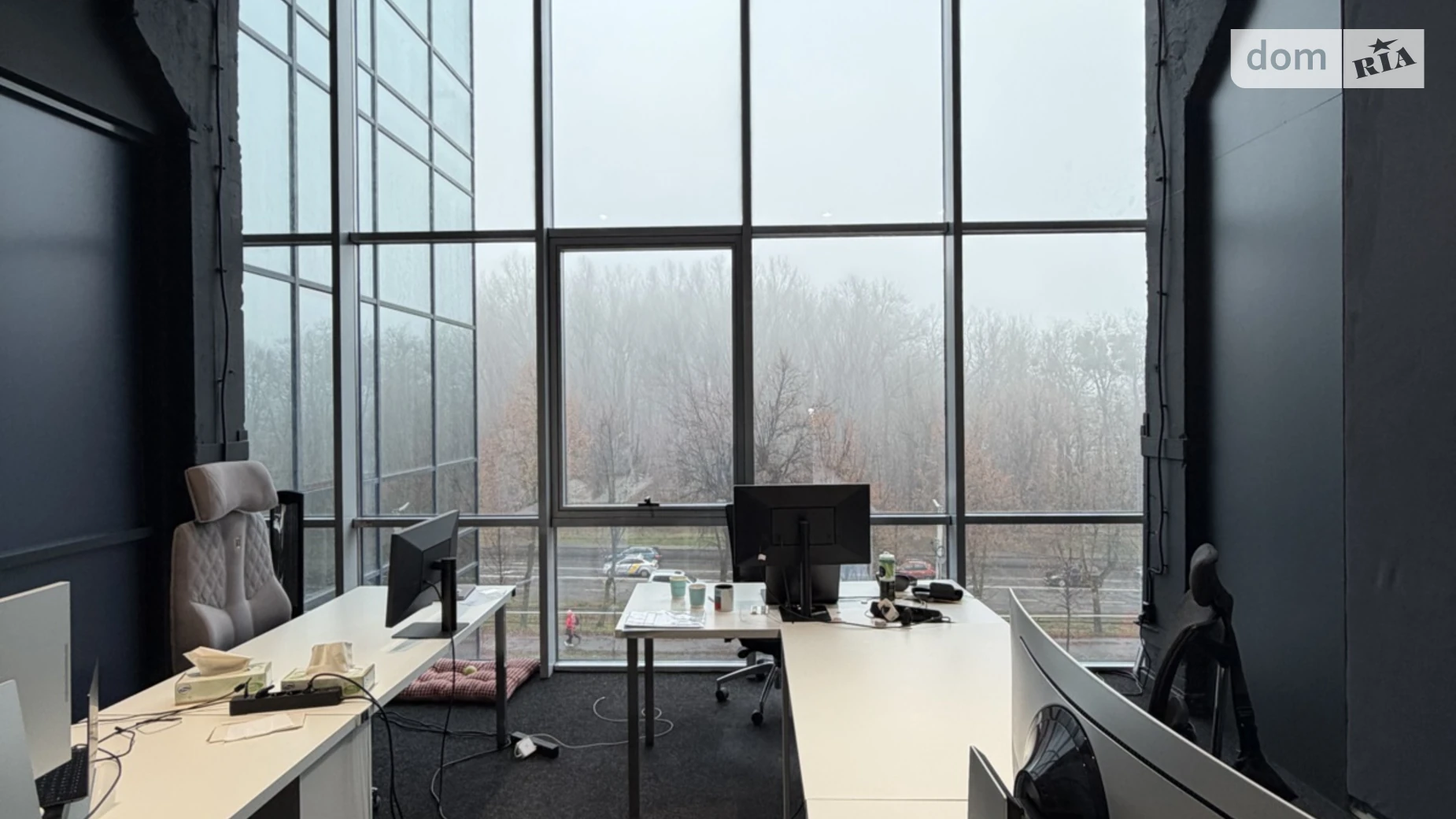 Сдается в аренду офис 50 кв. м в бизнес-центре, цена: 950 $ - фото 4