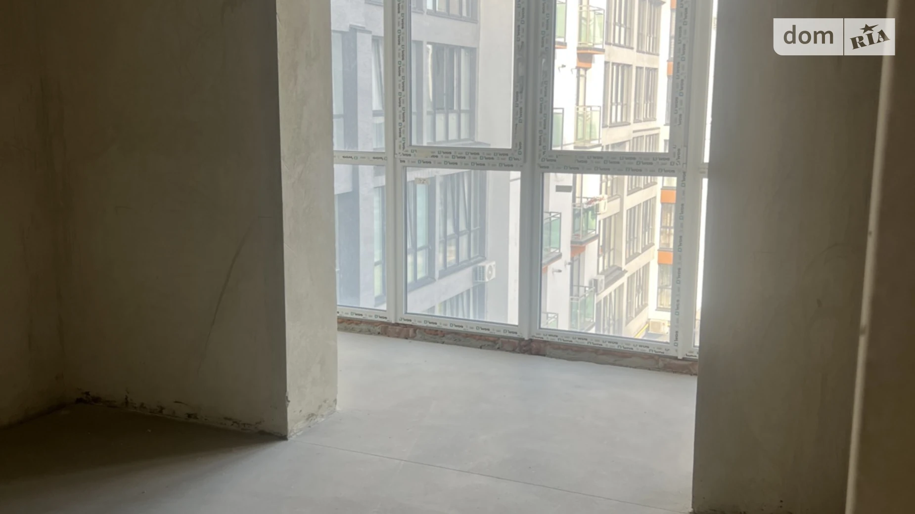 Продается 3-комнатная квартира 133 кв. м в Ивано-Франковске, ул. Гетьмана Ивана Мазепы, 164 корпус 5 - фото 3