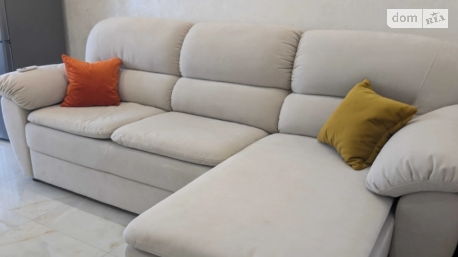 2-комнатная квартира 67.7 кв. м в Луцке, ул. Ровенская - фото 2