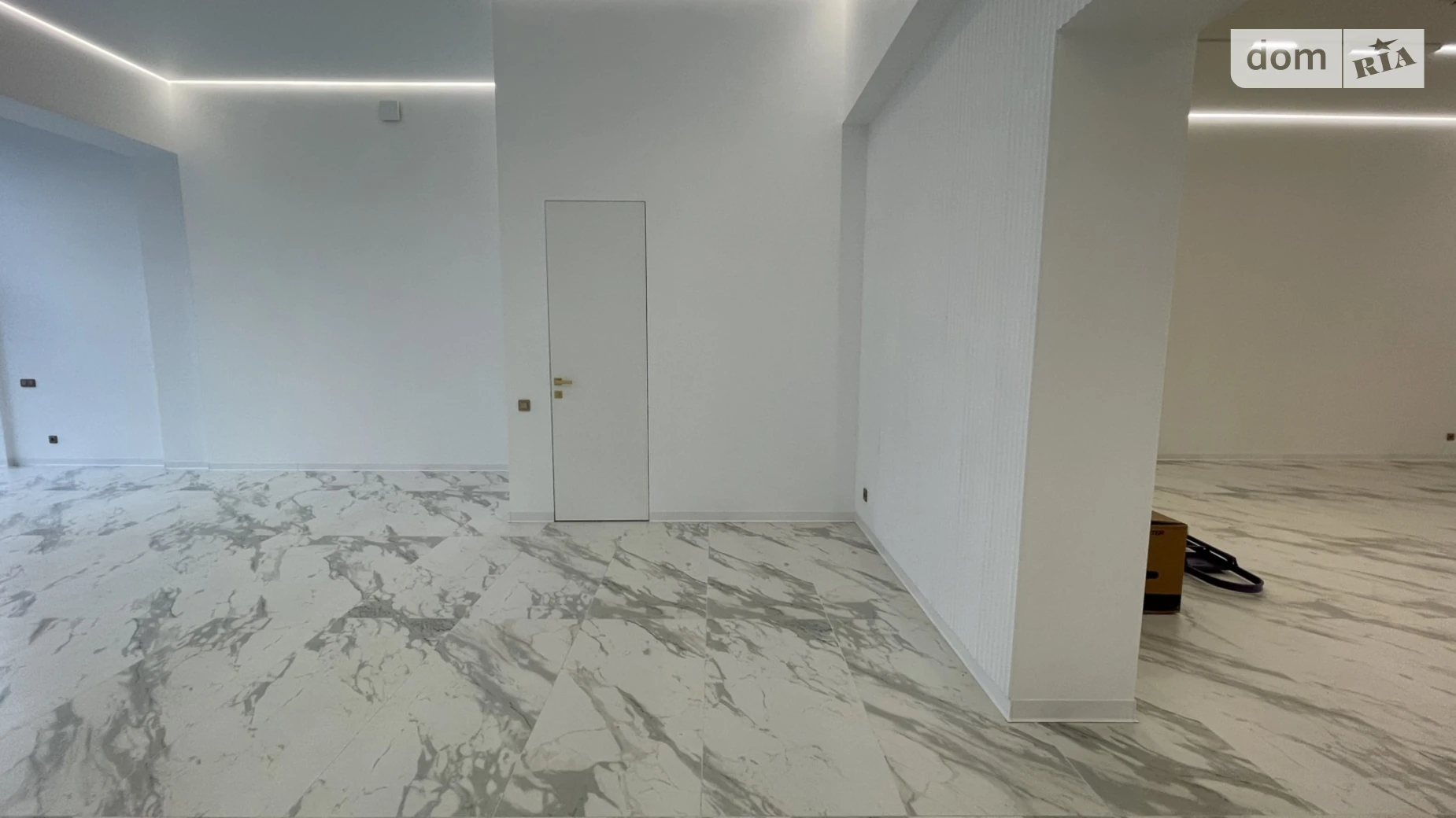 Здається в оренду приміщення вільного призначення 113 кв. м в 10-поверховій будівлі, цена: 2500 $ - фото 2