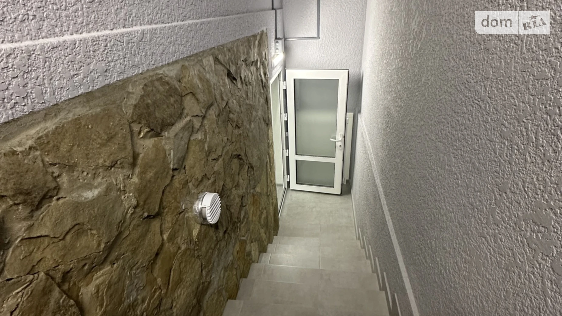 Здається в оренду приміщення вільного призначення 44 кв. м в 9-поверховій будівлі, цена: 16000 грн - фото 4