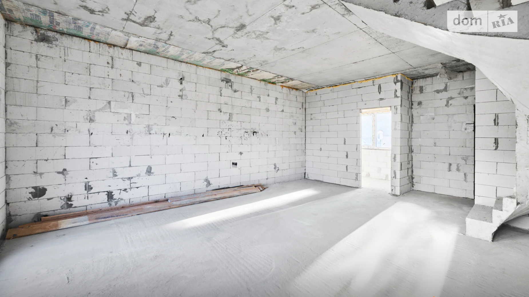 ул. Счастливая, 28 Дарницкий Киев Славутич, цена: 68000 $ - фото 2