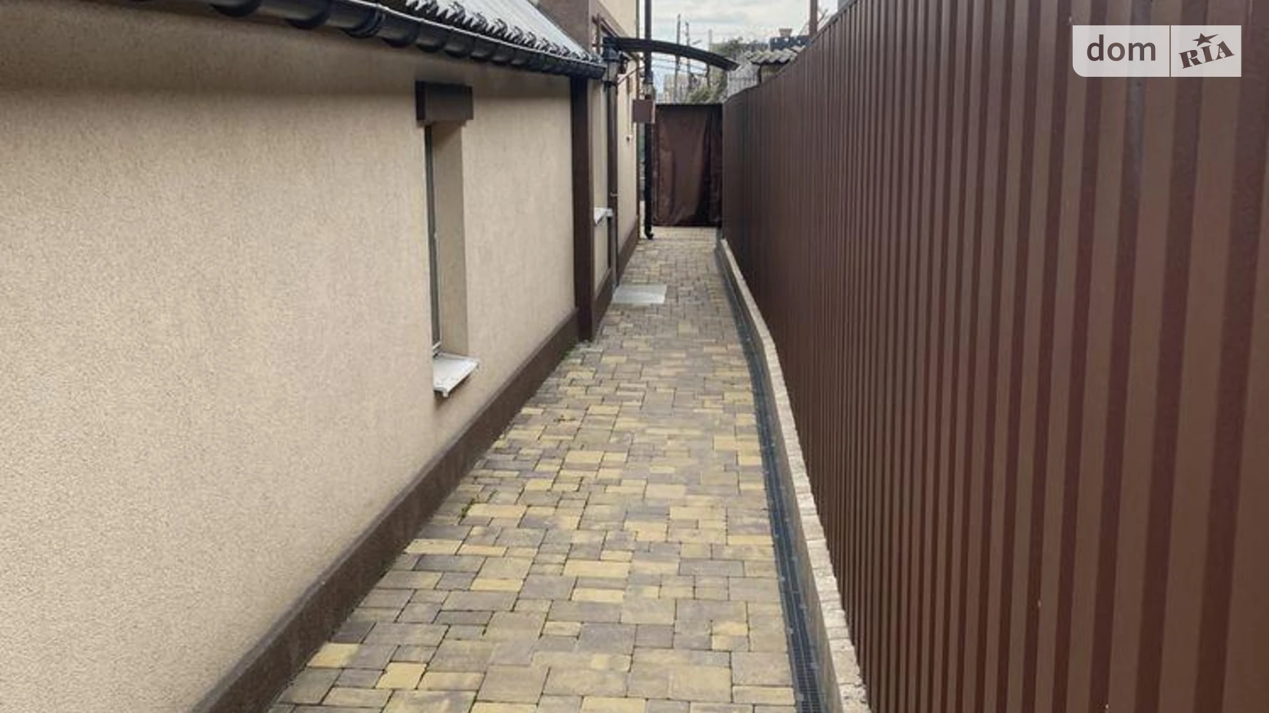 Продается дом на 2 этажа 200 кв. м с участком, цена: 85000 $ - фото 2