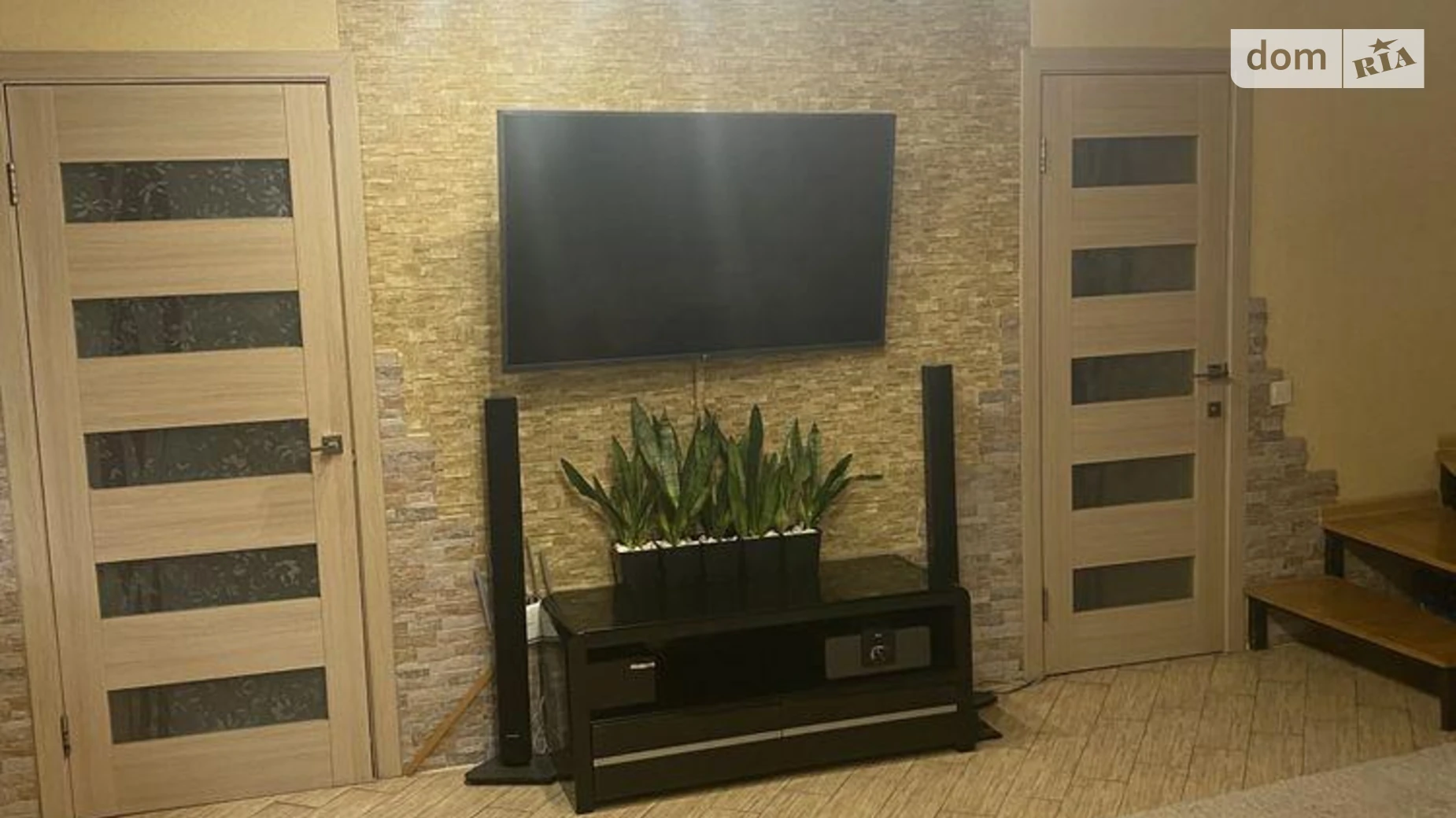 Продается дом на 2 этажа 200 кв. м с участком, цена: 85000 $ - фото 4