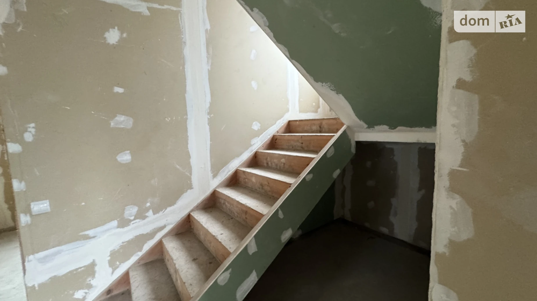 Продается дом на 2 этажа 120 кв. м с беседкой, цена: 85000 $ - фото 4