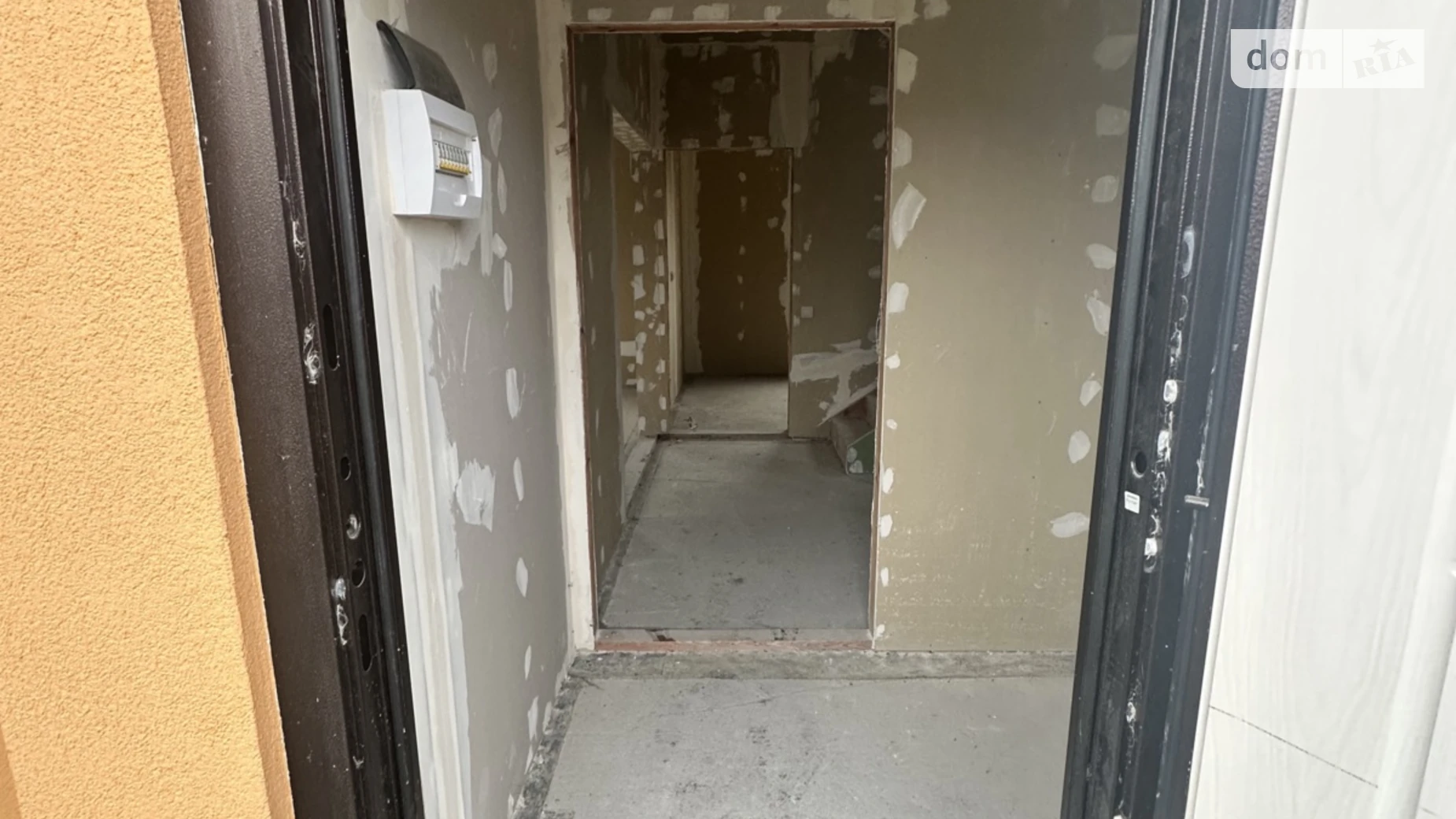 Продается дом на 2 этажа 120 кв. м с подвалом, цена: 85000 $ - фото 2