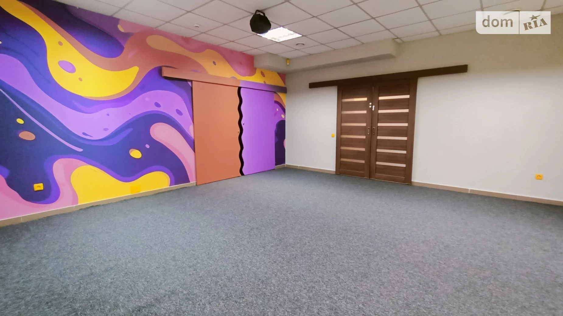 Сдается в аренду помещения свободного назначения 112.6 кв. м в 5-этажном здании, цена: 500 € - фото 5