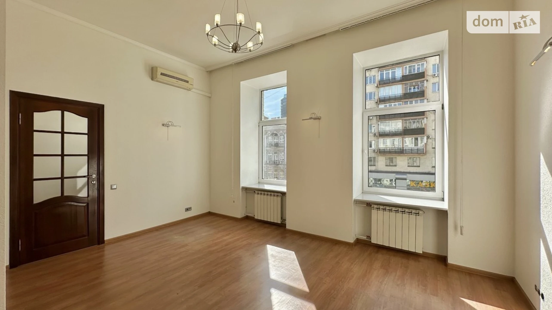 Сдается в аренду офис 100 кв. м в бизнес-центре, цена: 1099 $ - фото 3