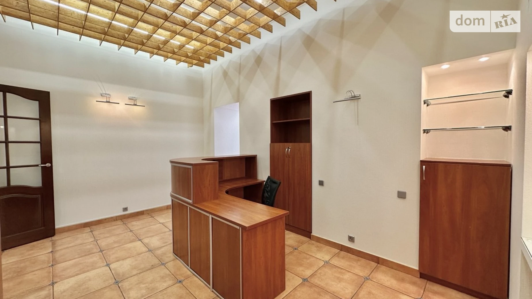 Сдается в аренду офис 100 кв. м в бизнес-центре, цена: 1099 $ - фото 5