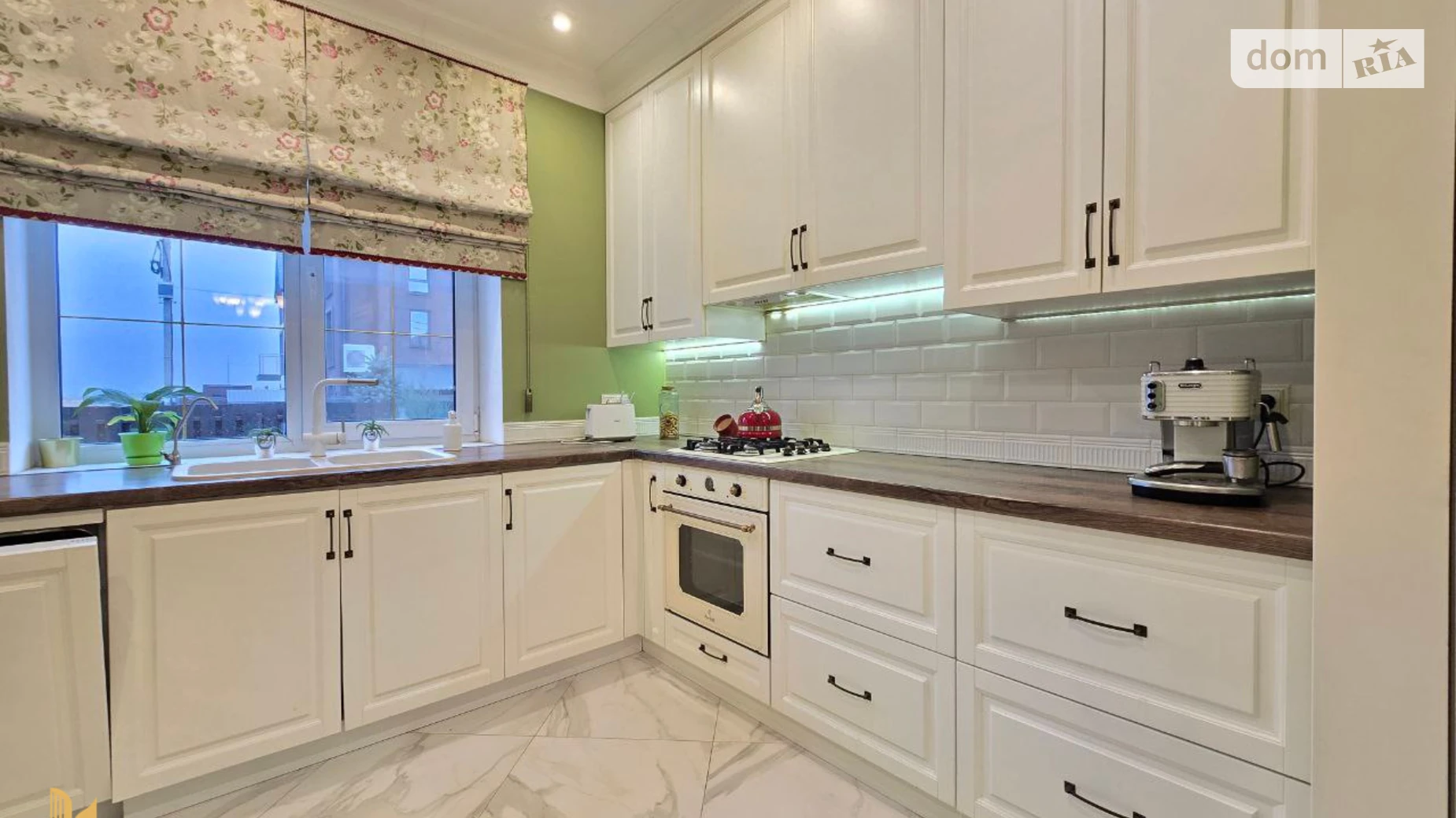 Продается дом на 2 этажа 192 кв. м с подвалом, цена: 350000 $ - фото 4