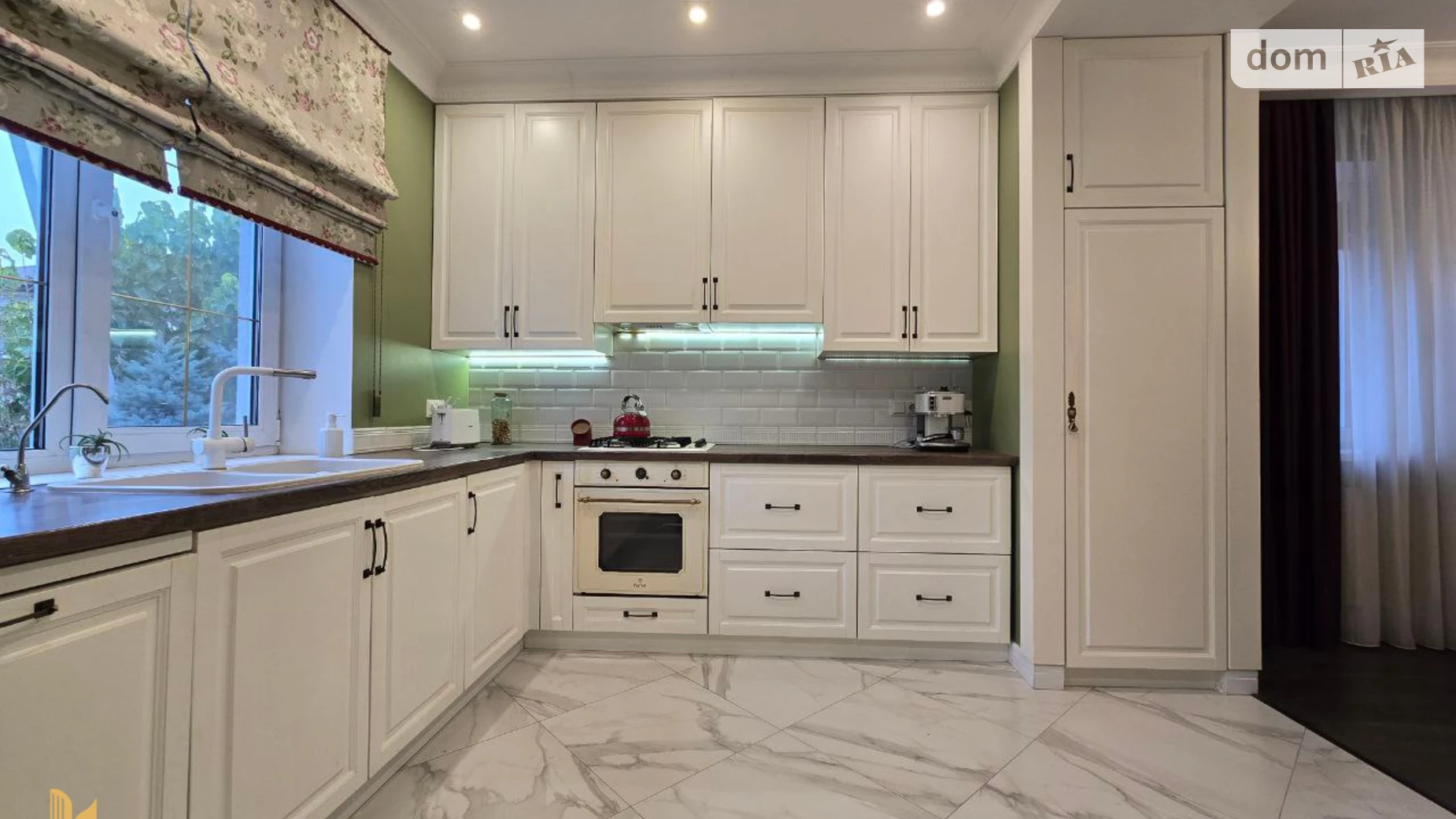 Продается дом на 2 этажа 192 кв. м с подвалом, цена: 350000 $ - фото 2