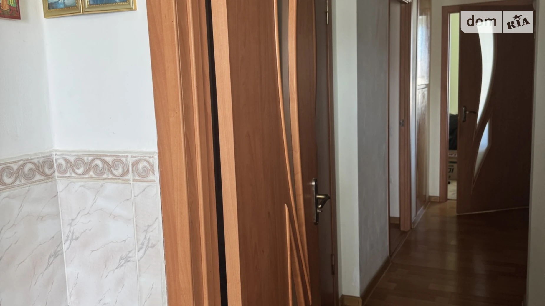 Продается 3-комнатная квартира 57.3 кв. м в Дубровице, цена: 33000 $ - фото 2
