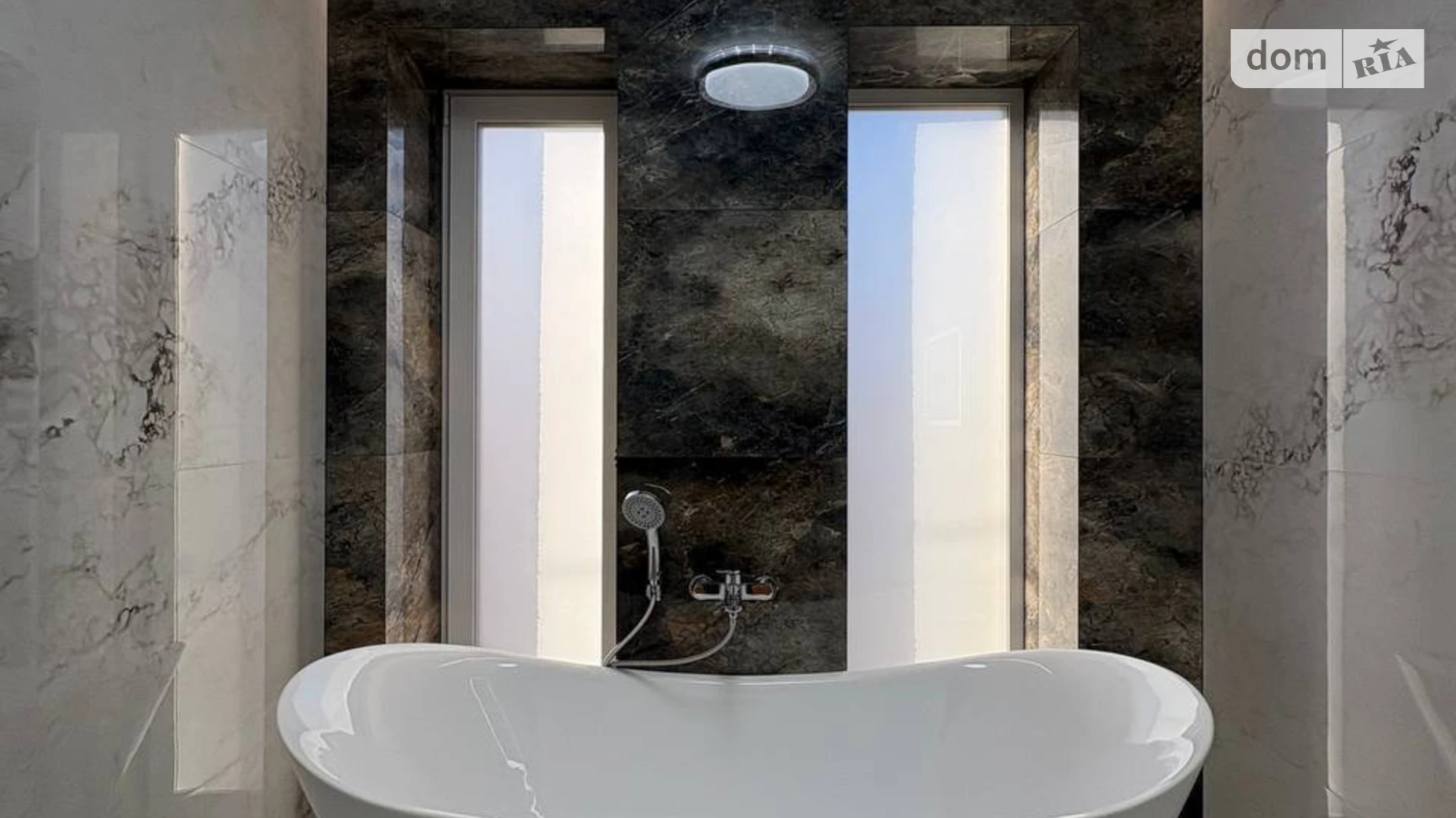 мас. Яблоневый Ювилейный Ровно, цена: 127000 $ - фото 5