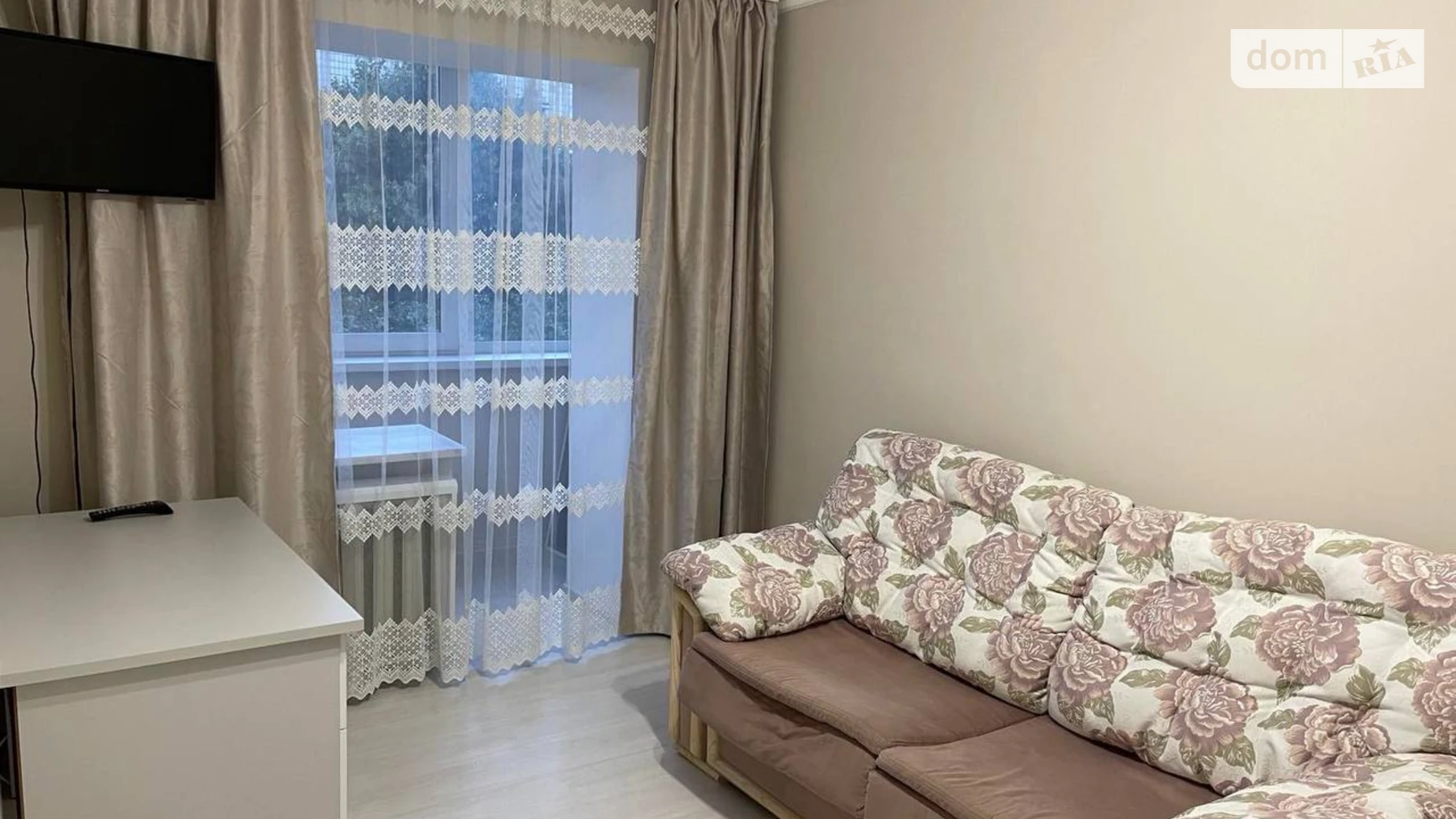 Продается 2-комнатная квартира 48 кв. м в Ровно, ул. Крушельницкой Соломии - фото 4