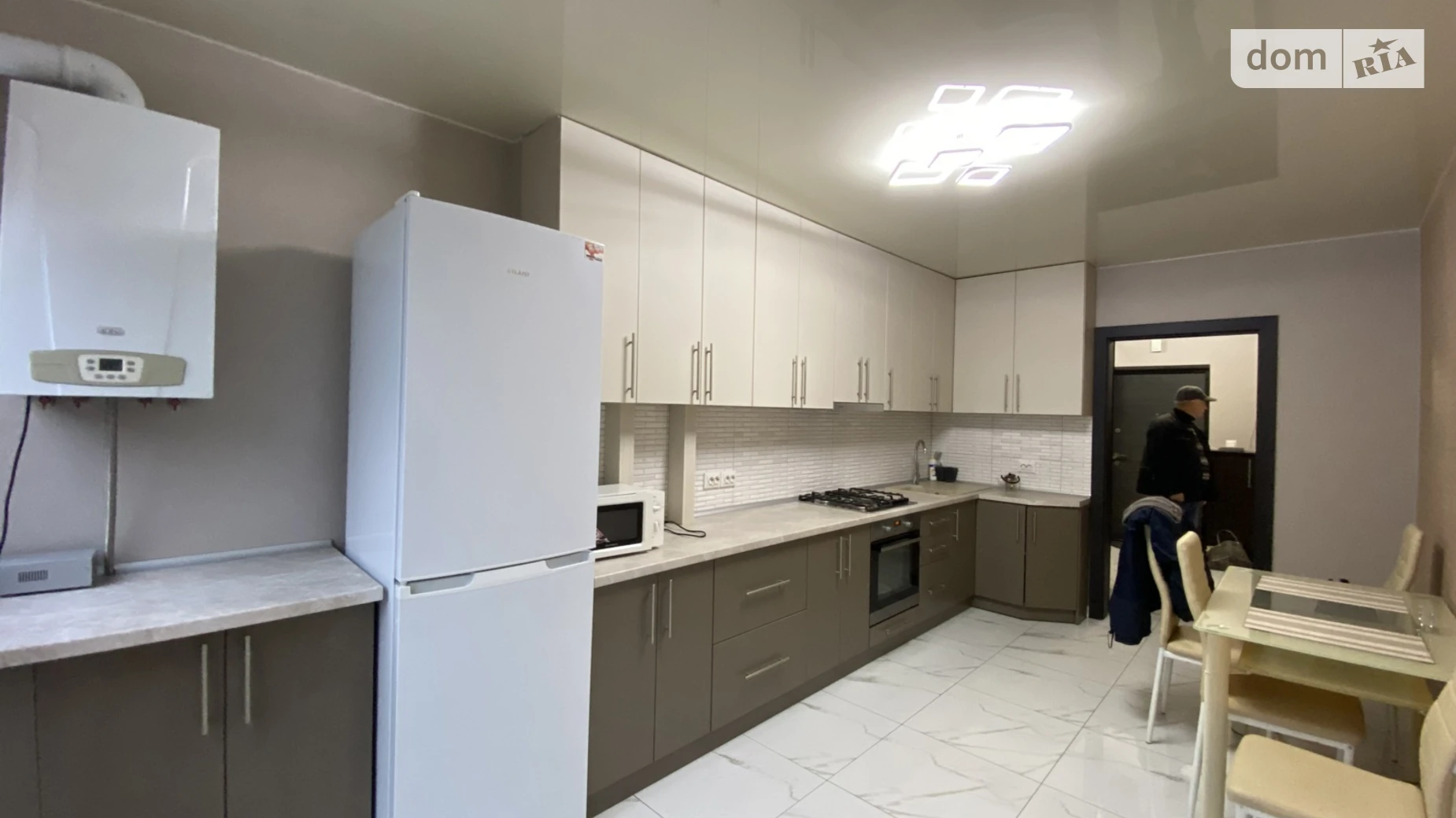 Сдается в аренду 1-комнатная квартира 44.8 кв. м в Ивано-Франковске, цена: 350 $ - фото 2