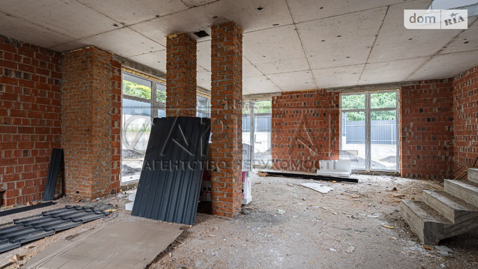 Продается дом на 2 этажа 168 кв. м с камином, цена: 202000 $ - фото 2