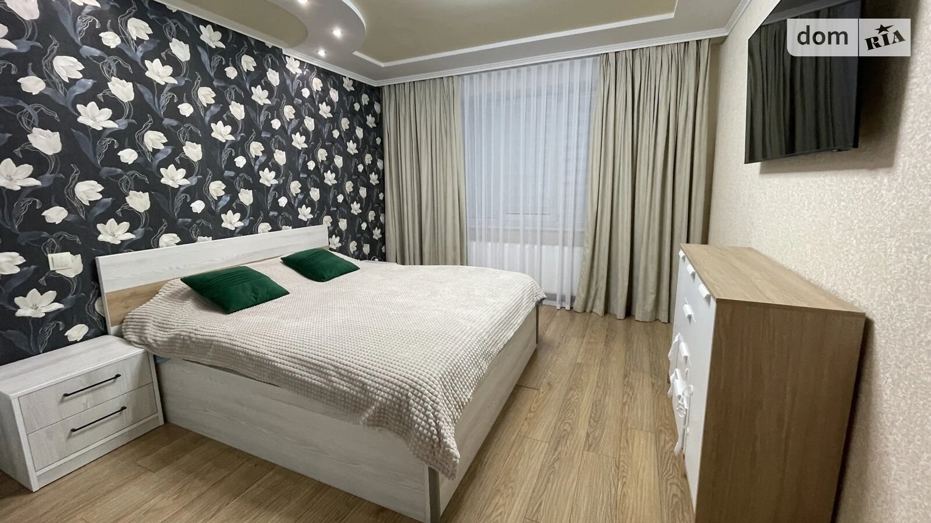 Продается 2-комнатная квартира 62 кв. м в Хмельницком, ул. Утренняя, 2А - фото 2