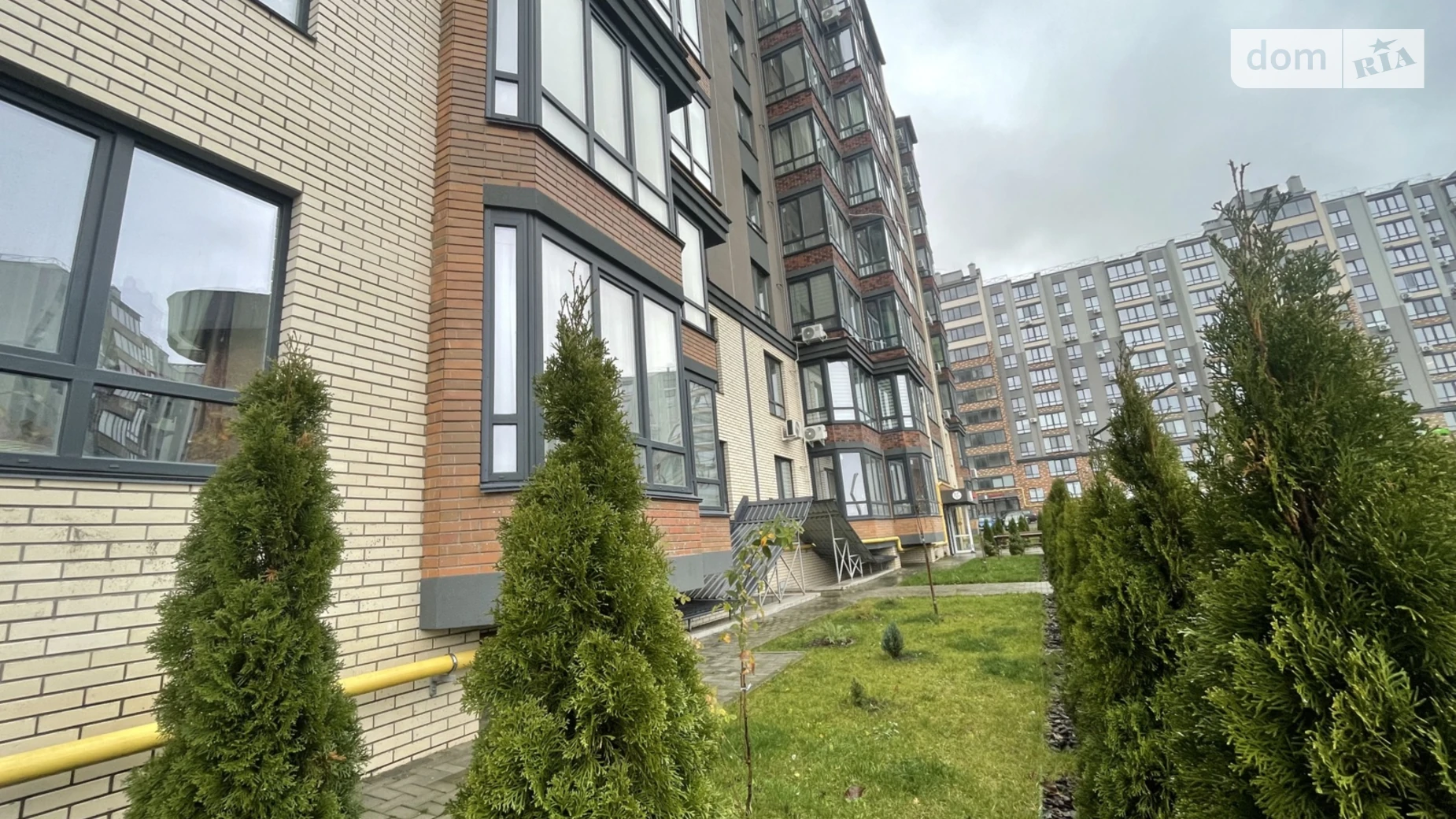 Продается 1-комнатная квартира 48 кв. м в Житомире, ул. Домбровского, 3В корпус 2 - фото 2