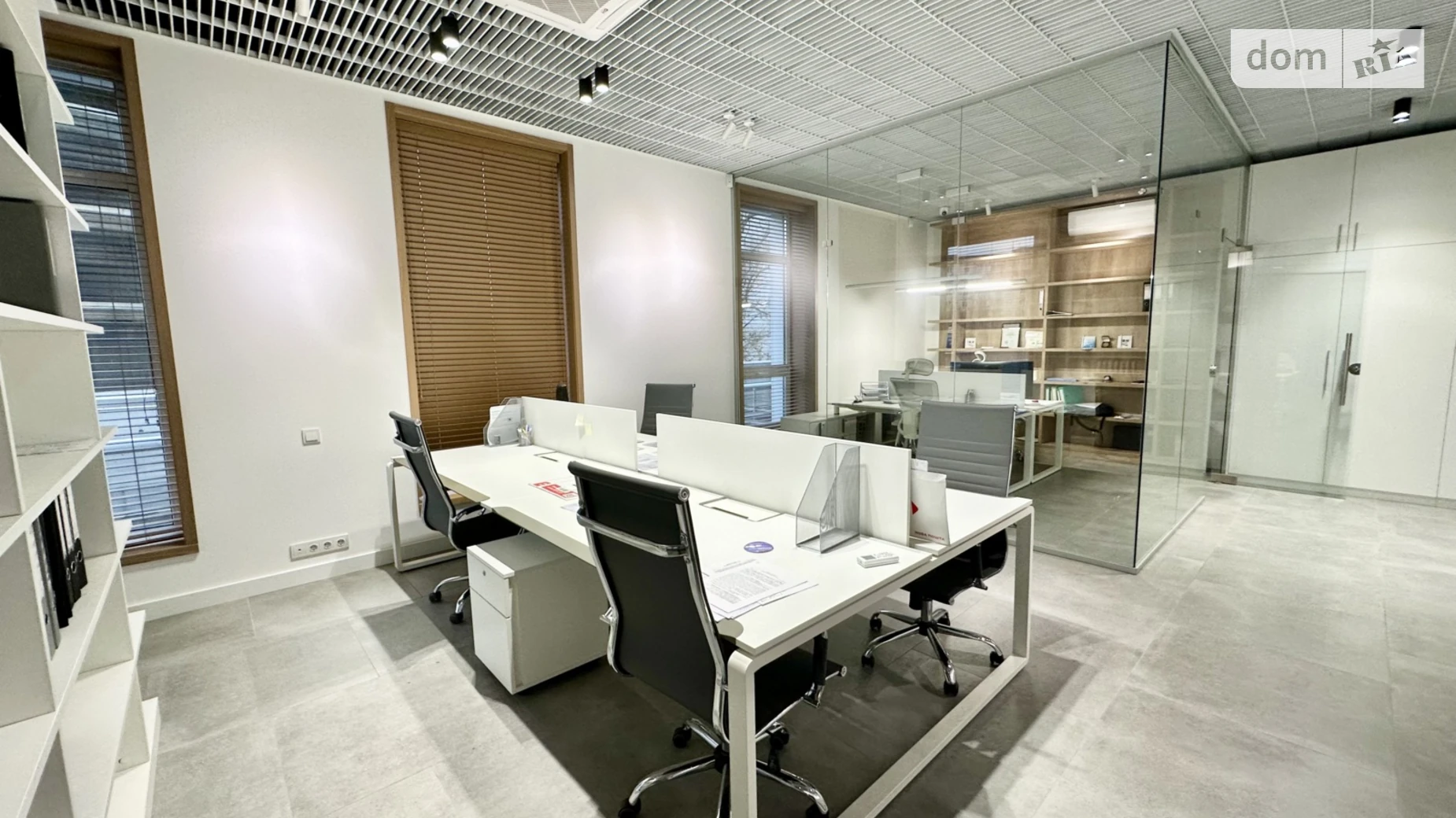 Продается офис 50.5 кв. м в бизнес-центре, цена: 75000 $ - фото 2
